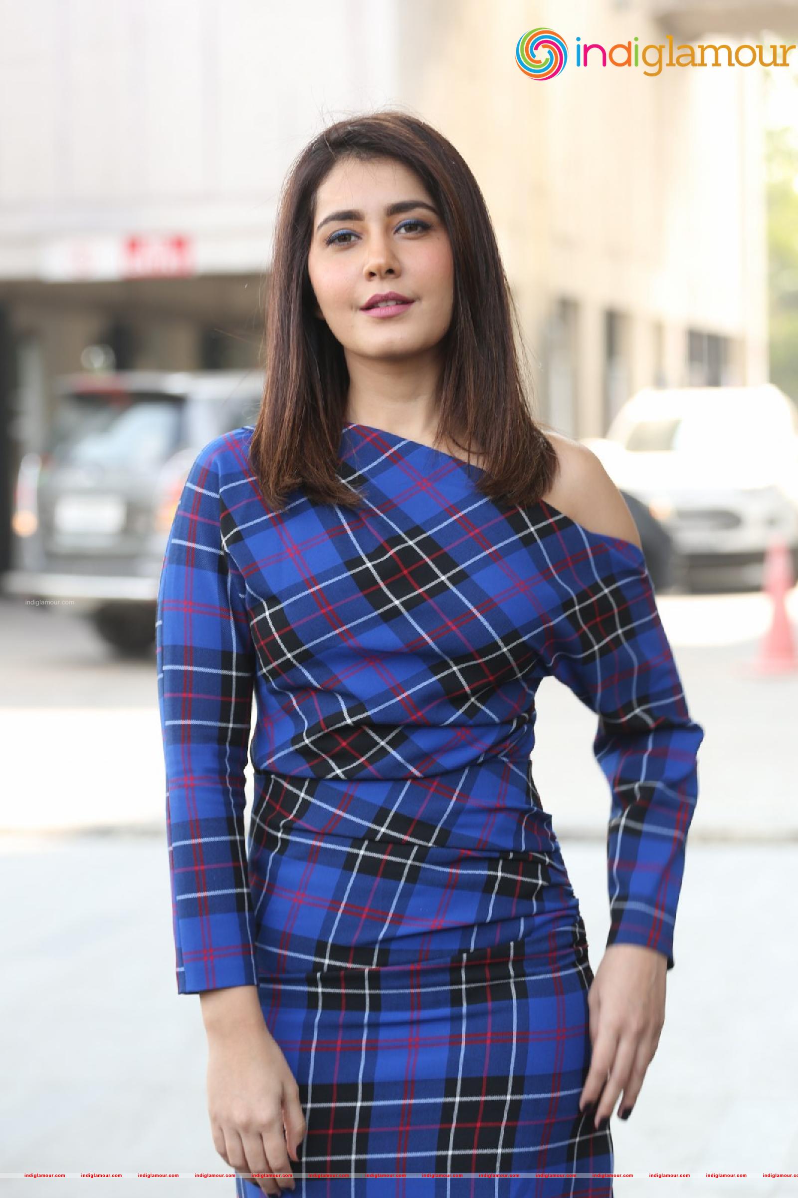 Raashi Khanna Actress hd photo