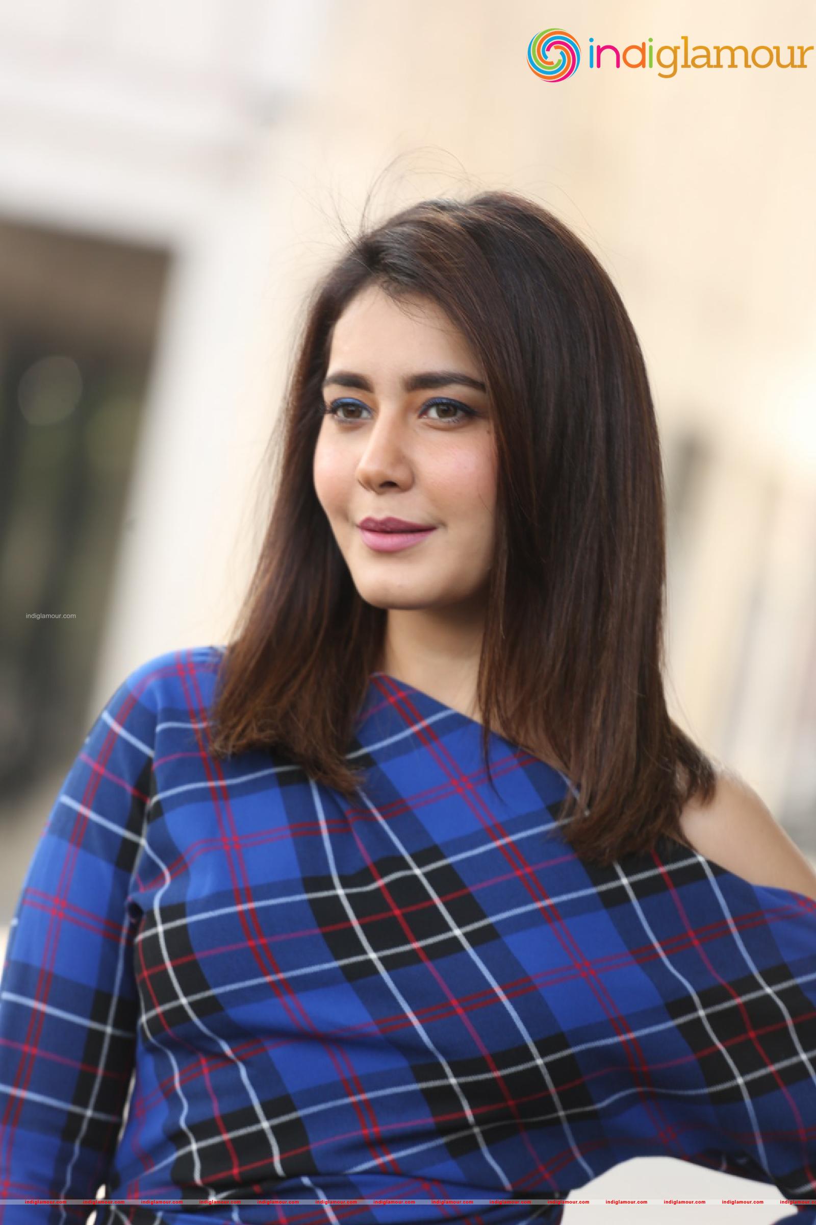 Raashi Khanna Actress hd photo