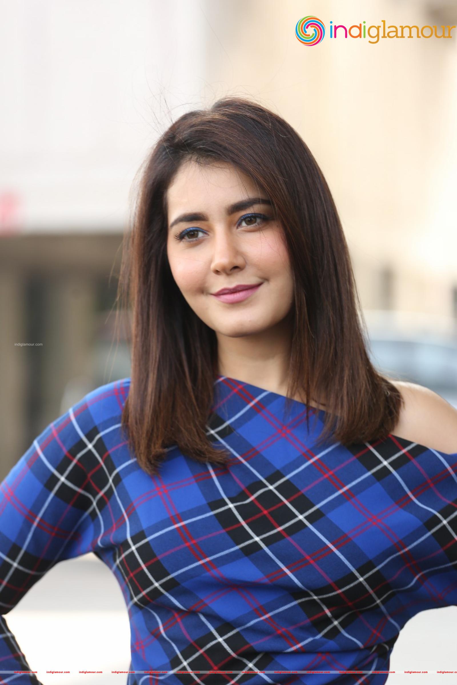 Raashi Khanna Actress hd photo