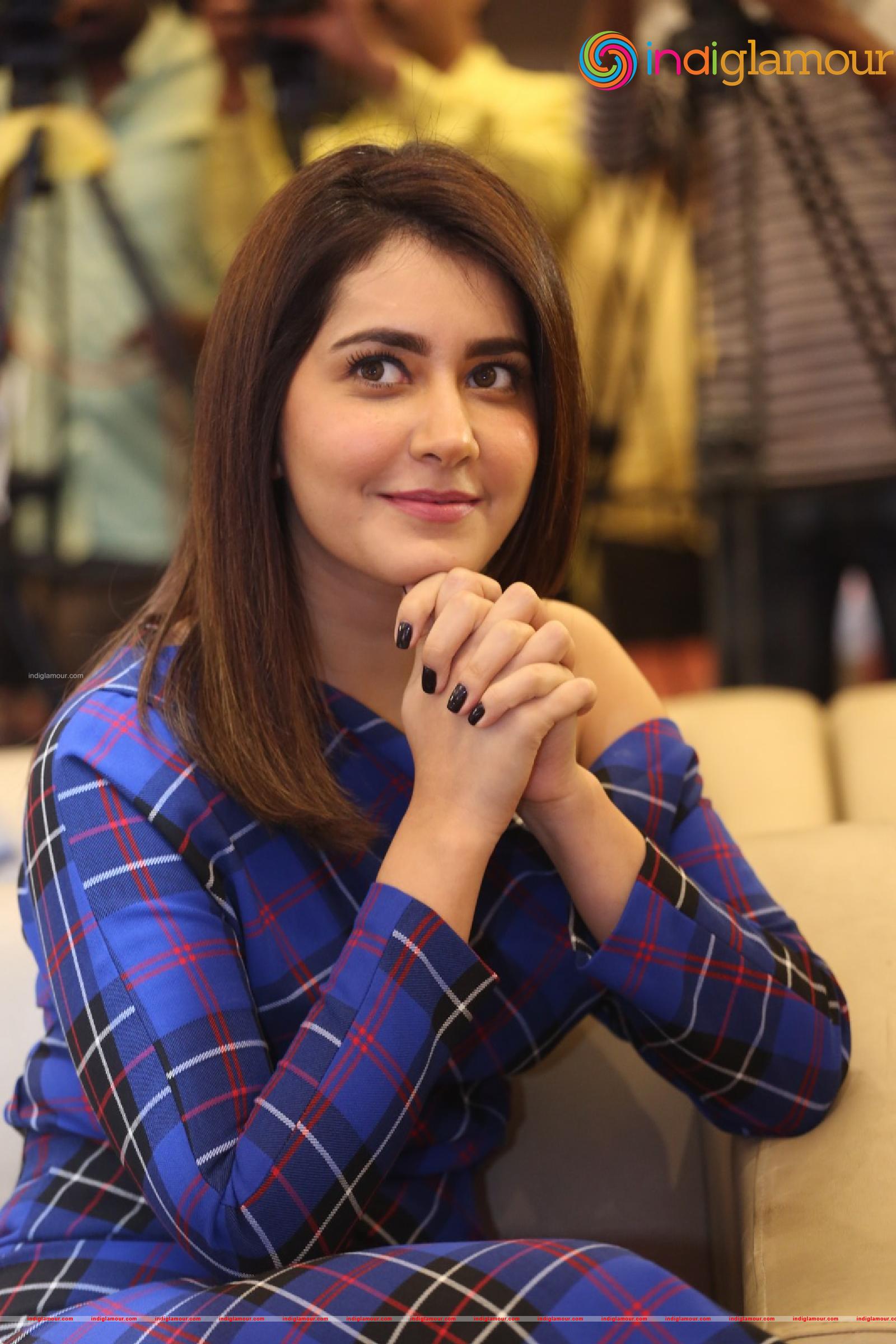 Raashi Khanna Actress hd photo