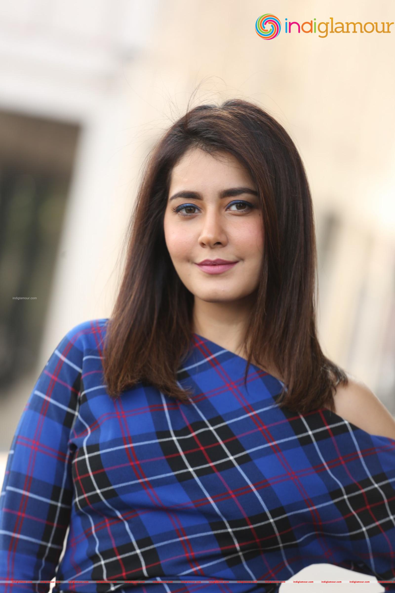 Raashi Khanna Actress hd photo