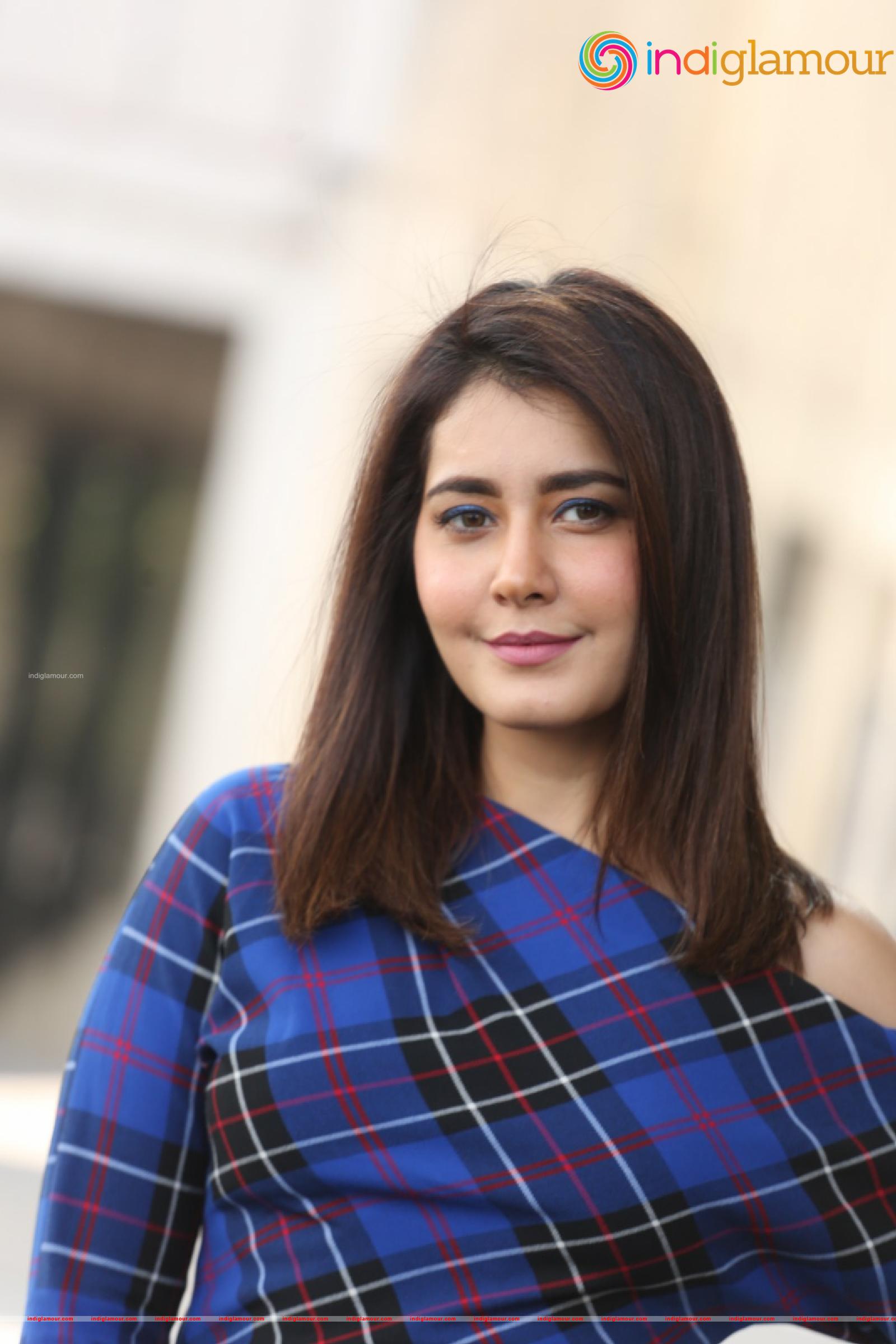 Raashi Khanna Actress hd photo