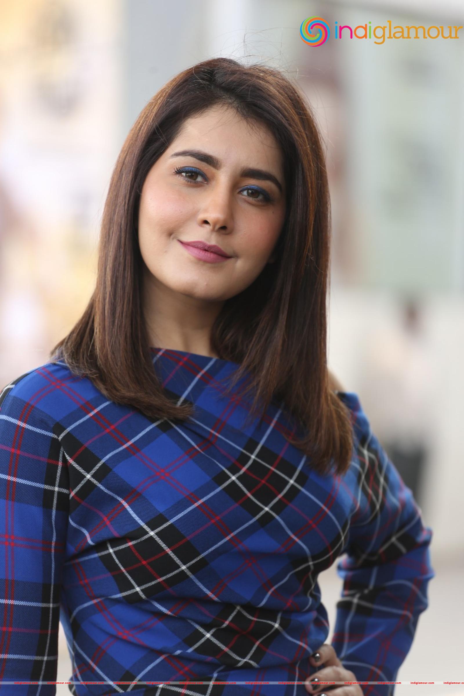 Raashi Khanna Actress hd photo