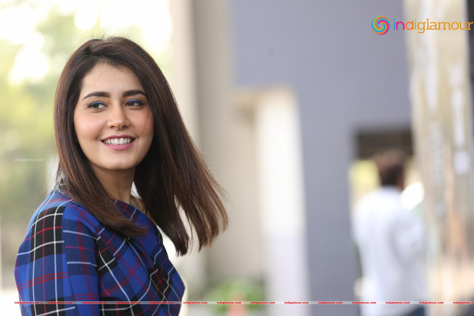 Raashi Khanna Actress hd photo