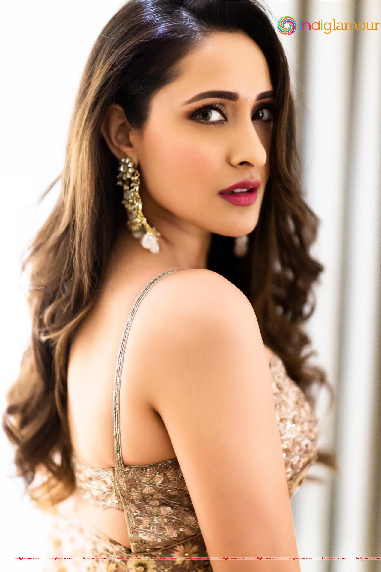 Pragya Jaiswal Actress hd photo