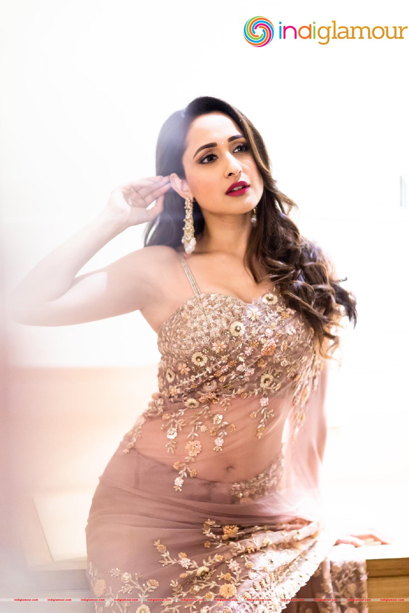 Pragya Jaiswal Actress hd photo