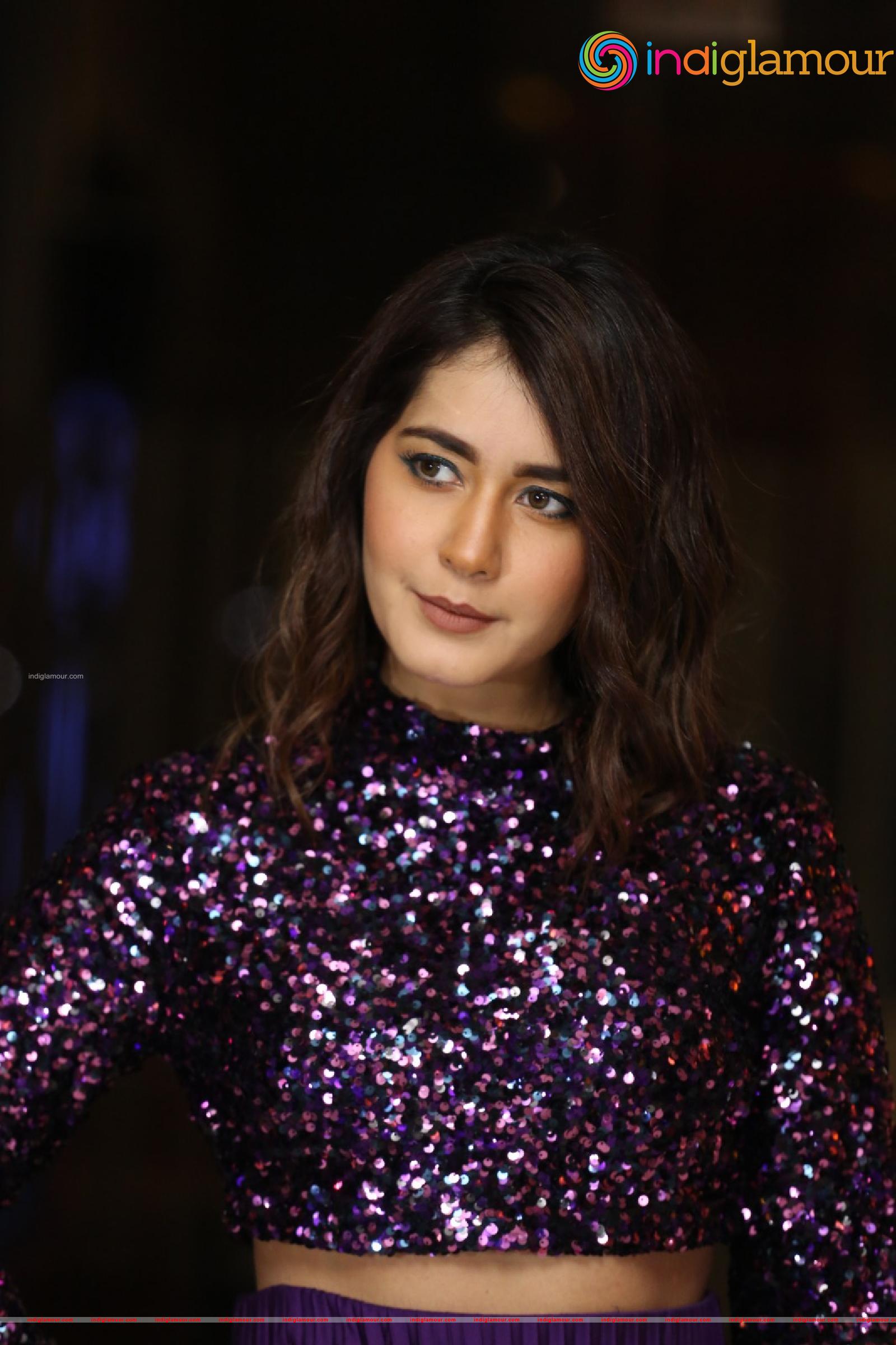 Raashi Khanna Actress hd photo