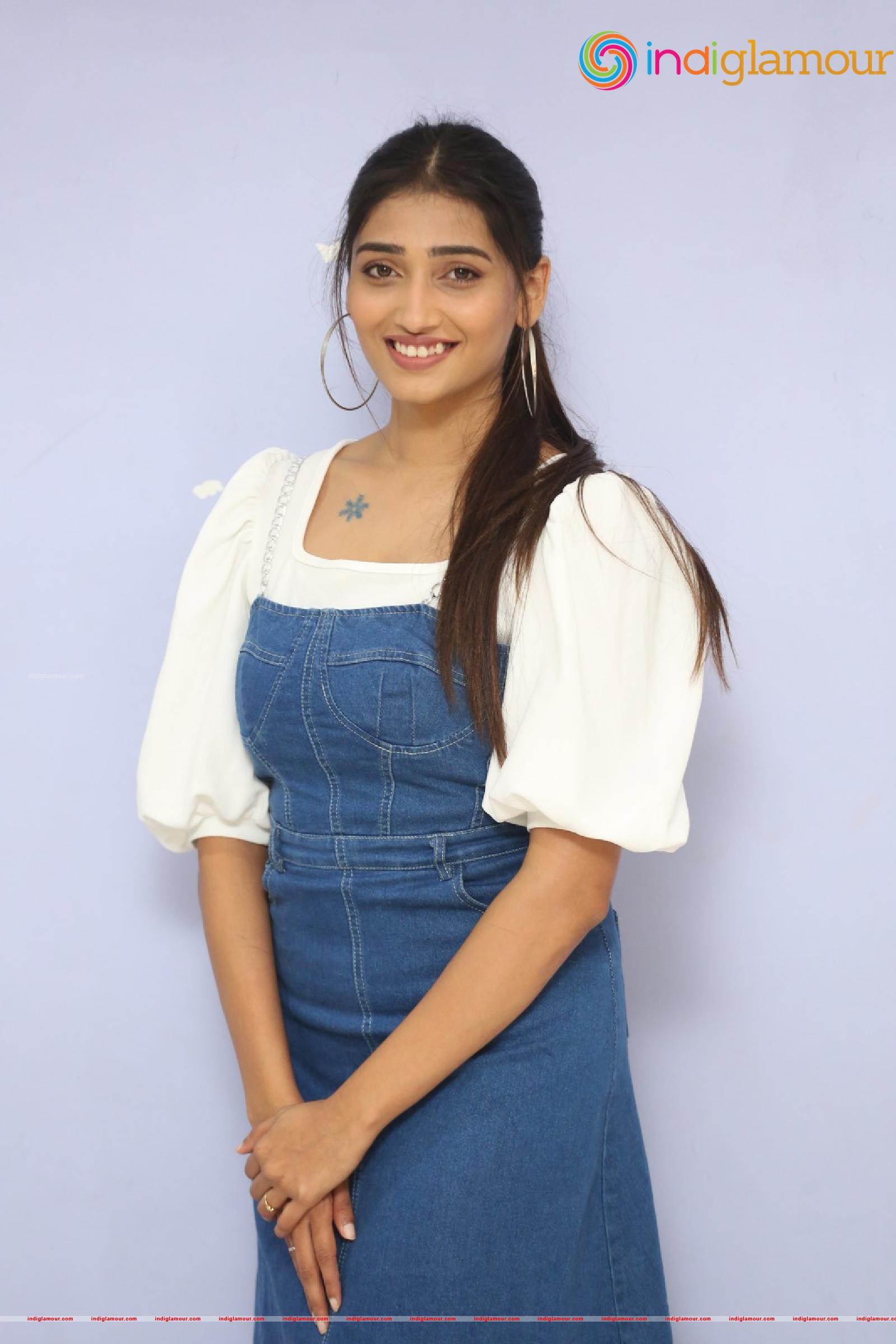 Priya Vadlamani Actress hd photo