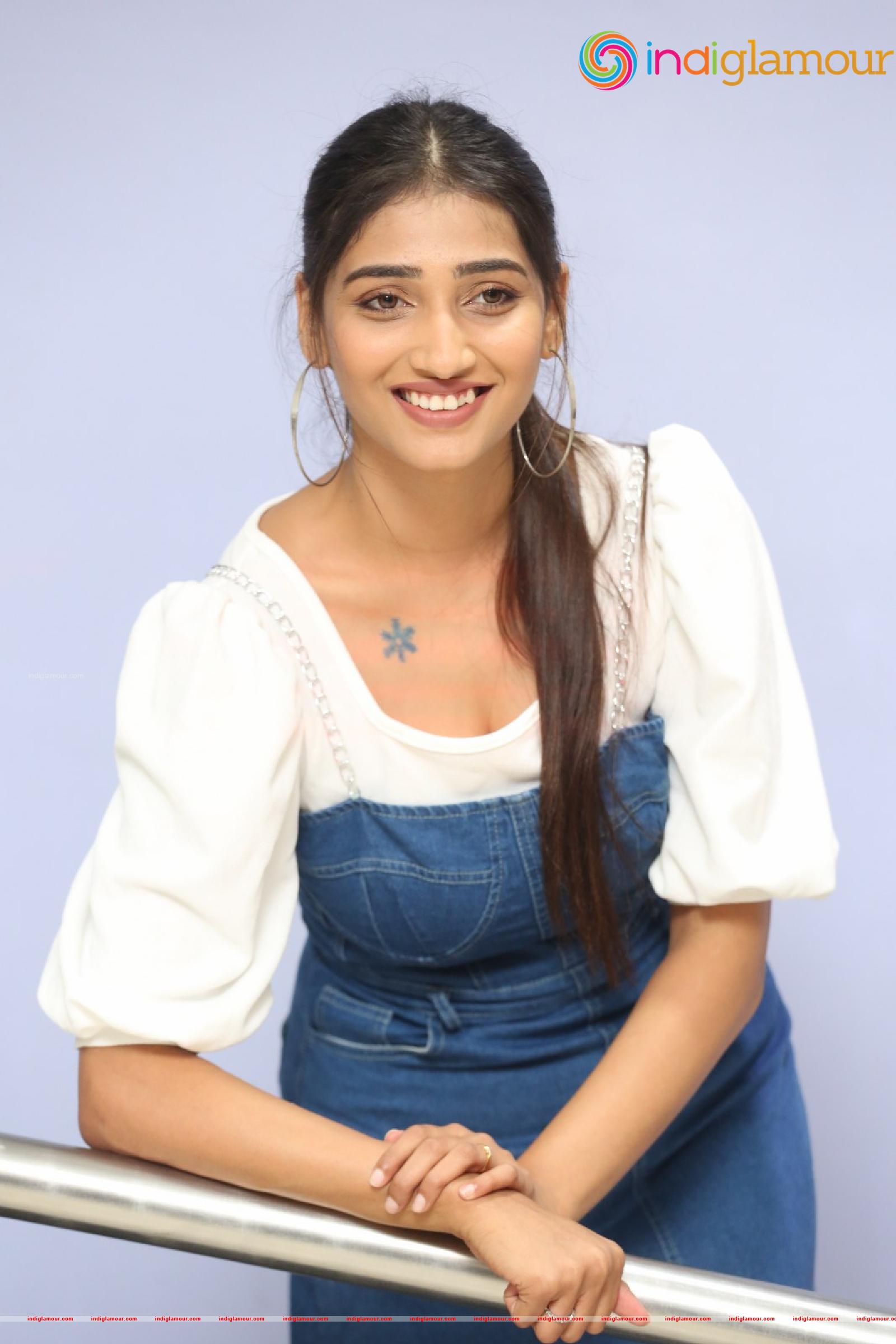 Priya Vadlamani Actress hd photo