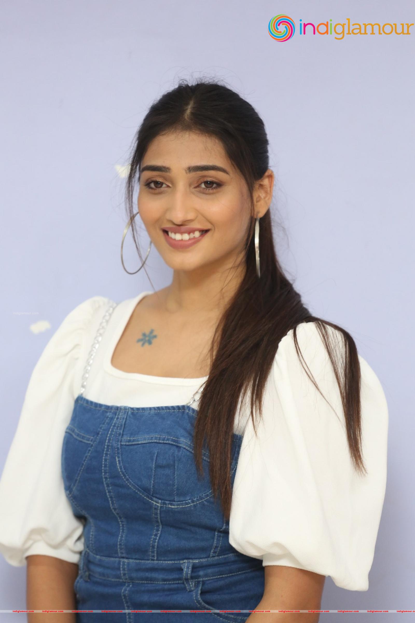 Priya Vadlamani Actress hd photo