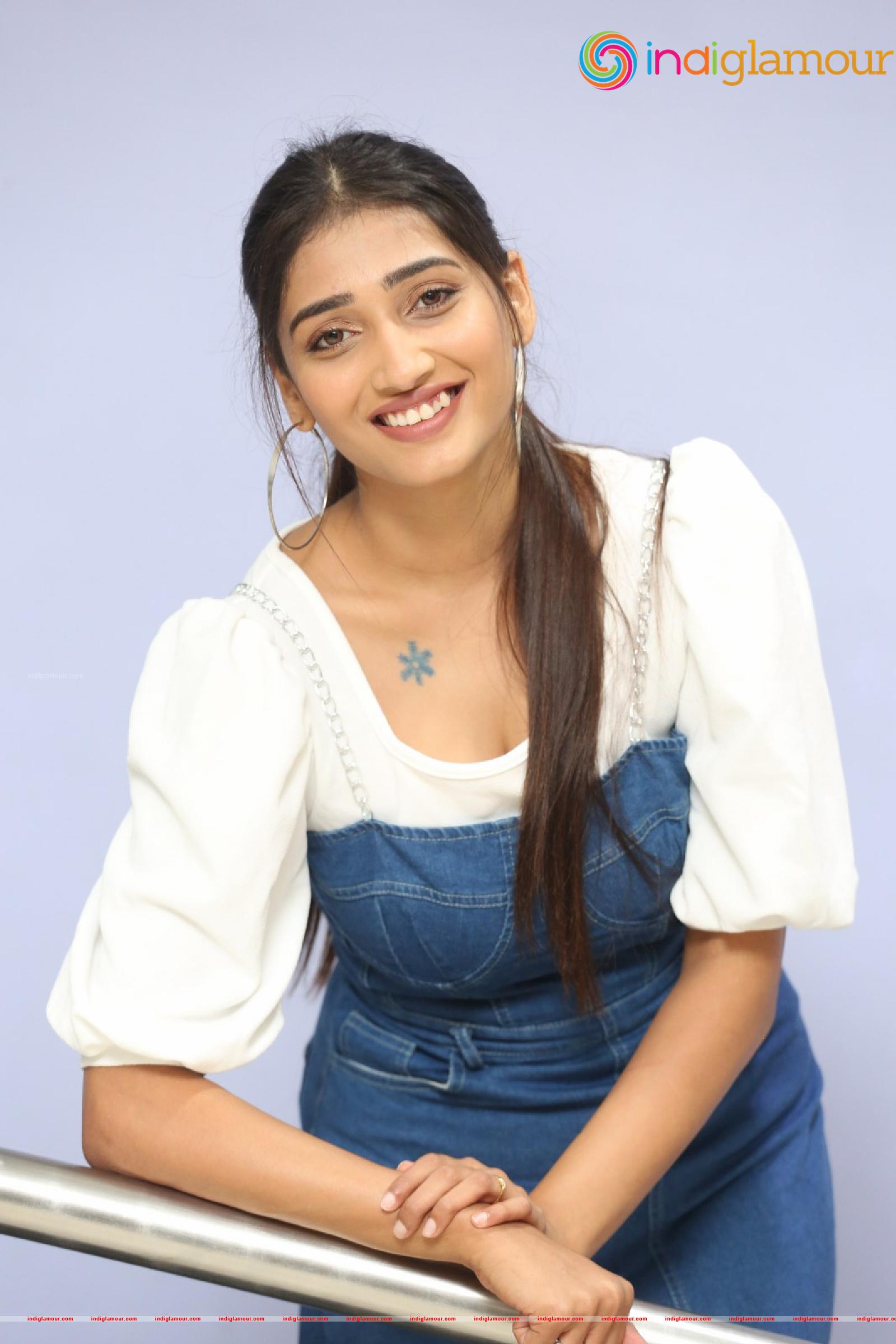 Priya Vadlamani Actress hd photo