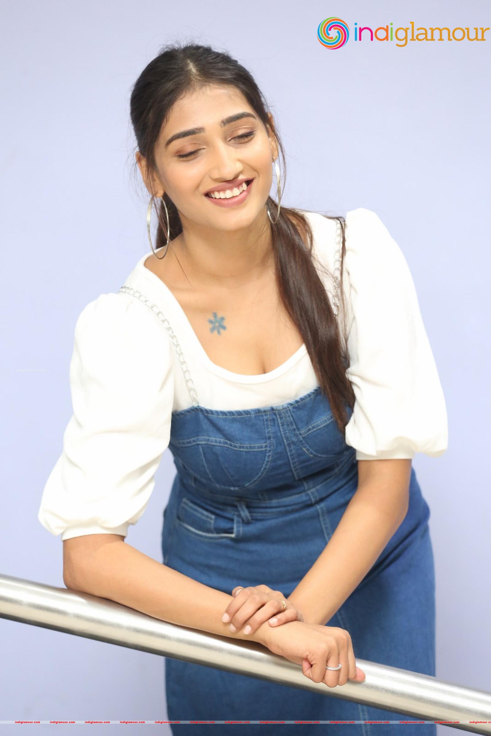 Priya Vadlamani Actress hd photo