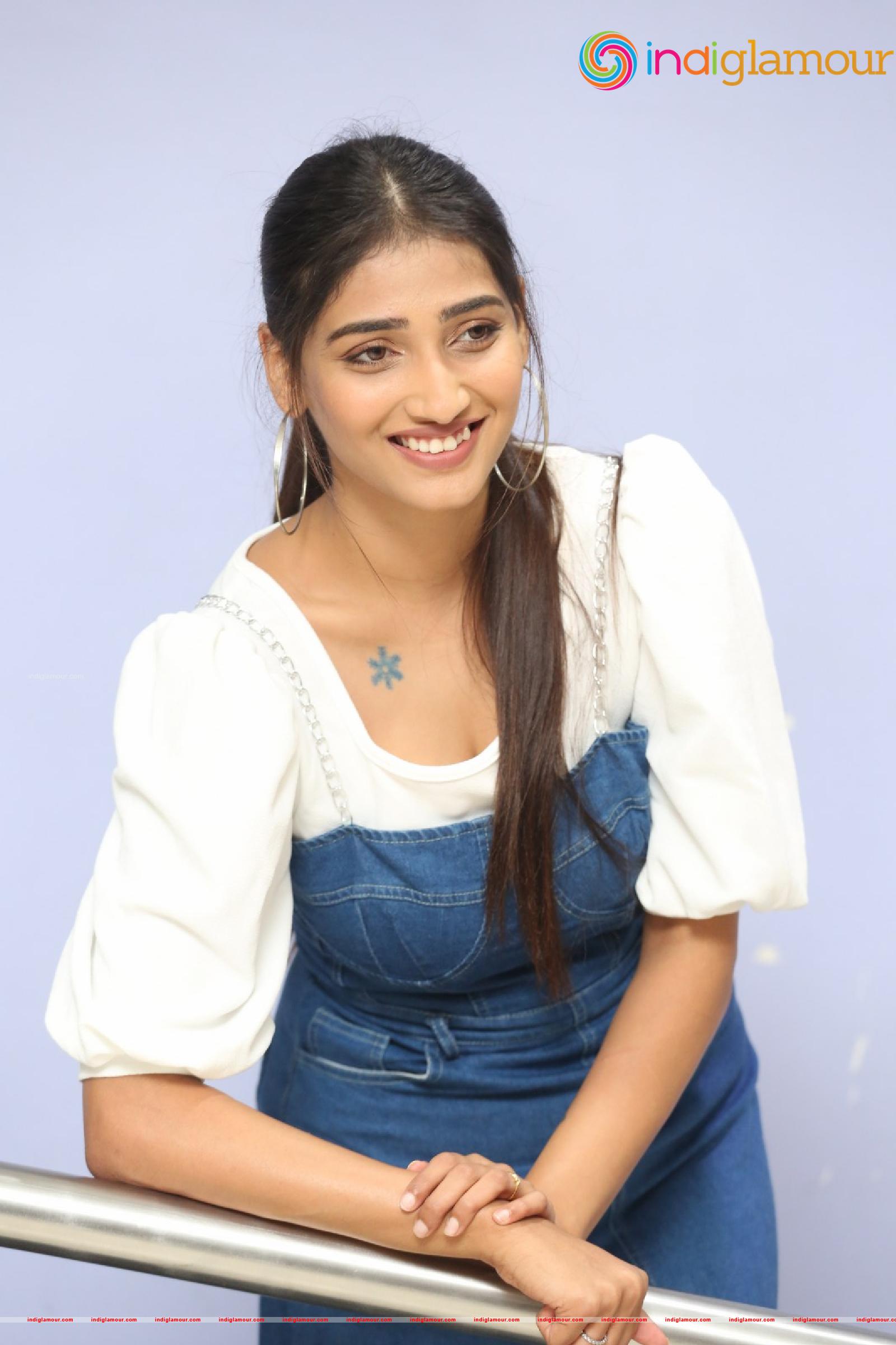 Priya Vadlamani Actress hd photo