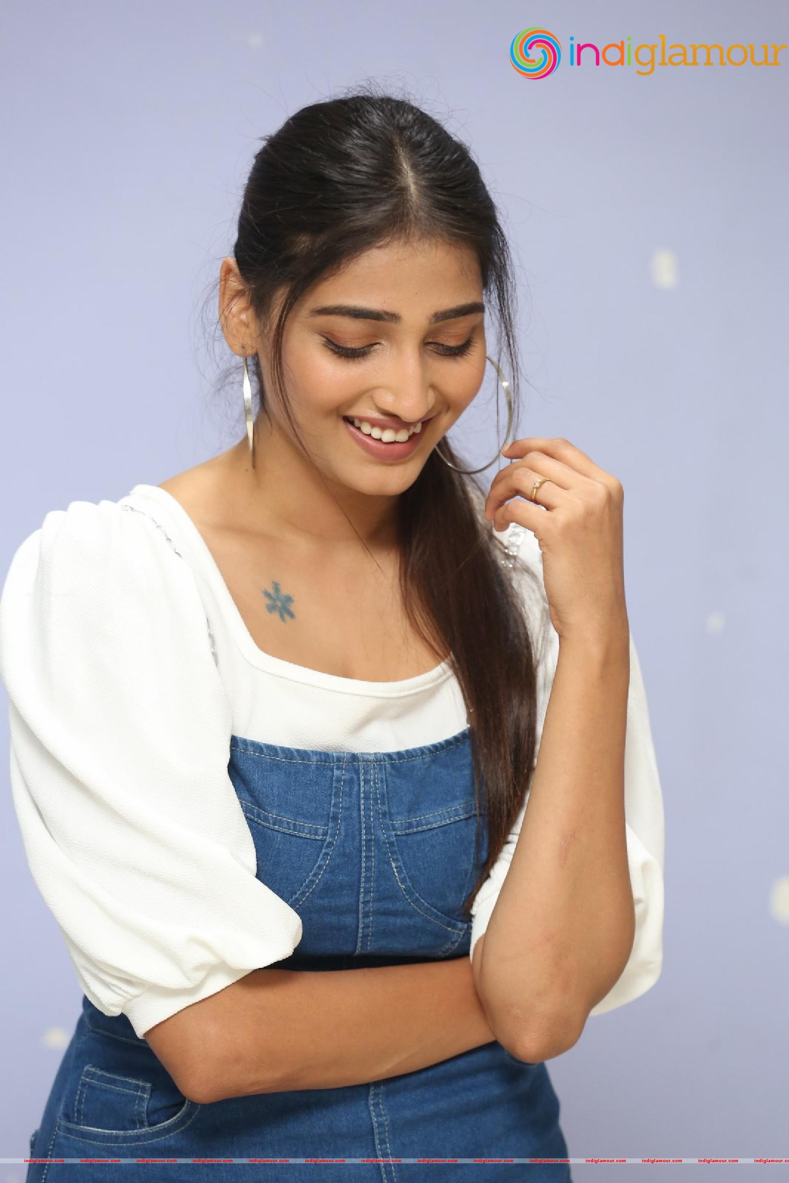 Priya Vadlamani Actress hd photo
