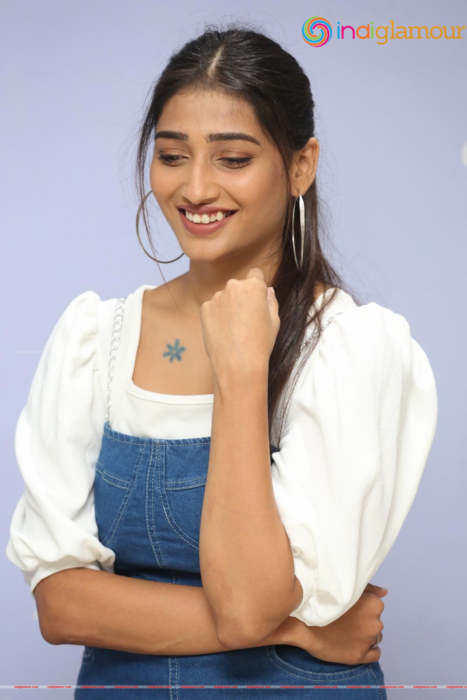 Priya Vadlamani Actress hd photo