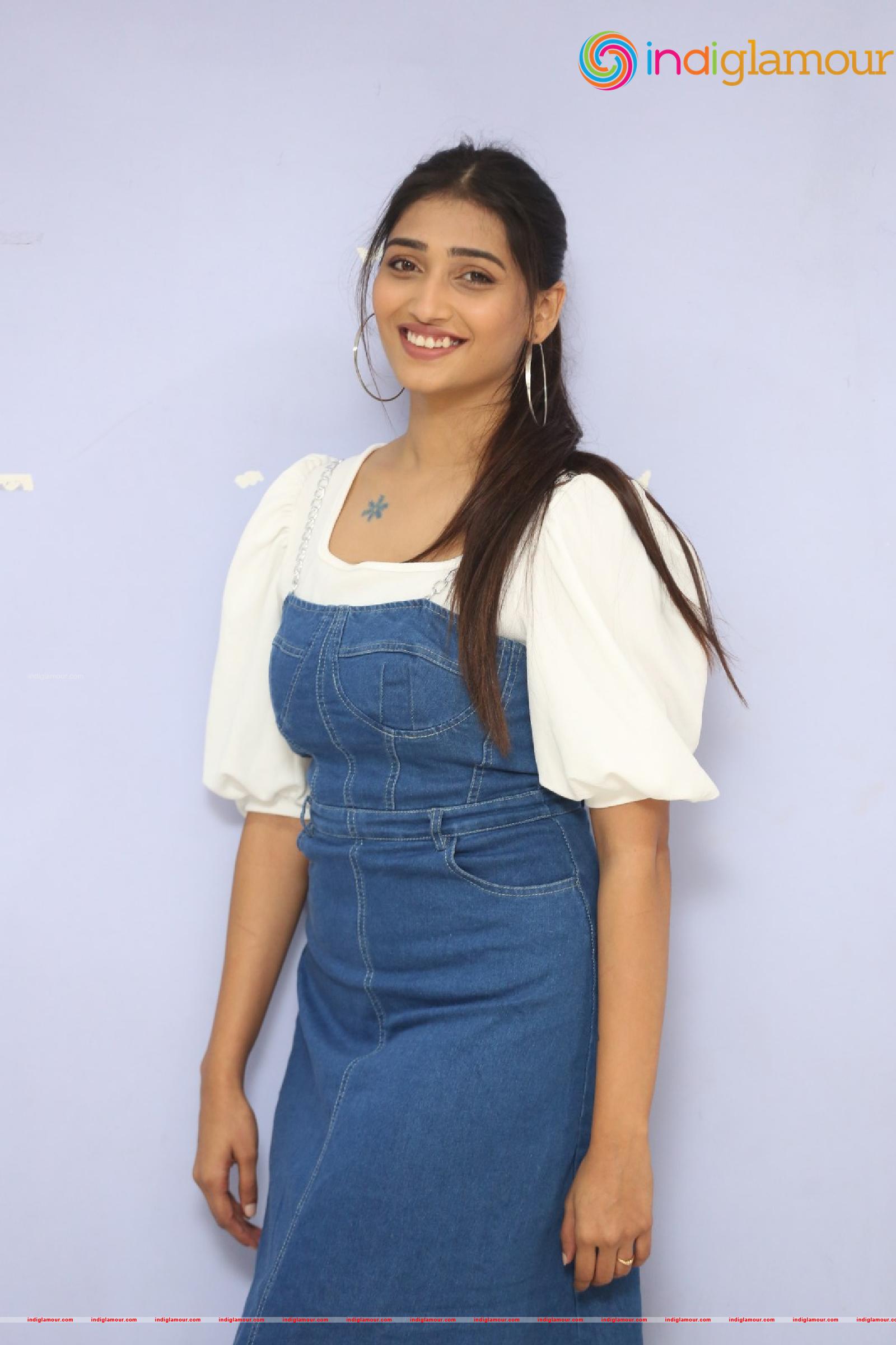 Priya Vadlamani Actress hd photo