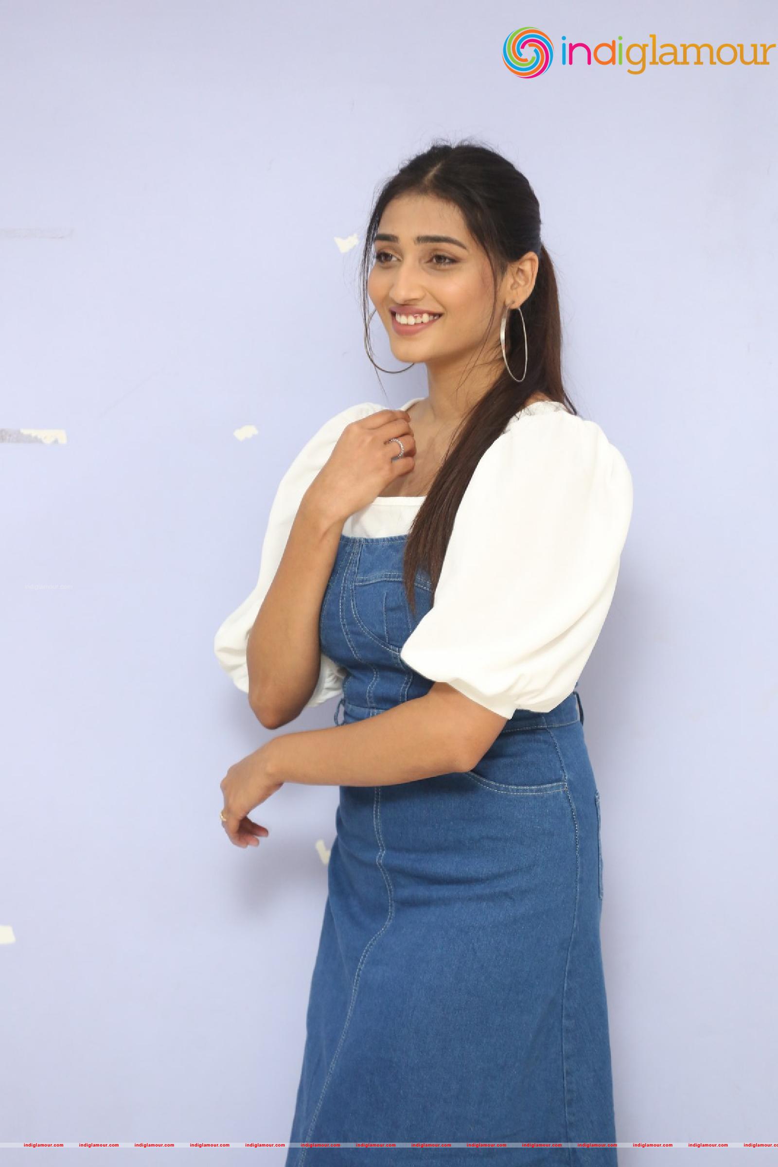 Priya Vadlamani Actress hd photo