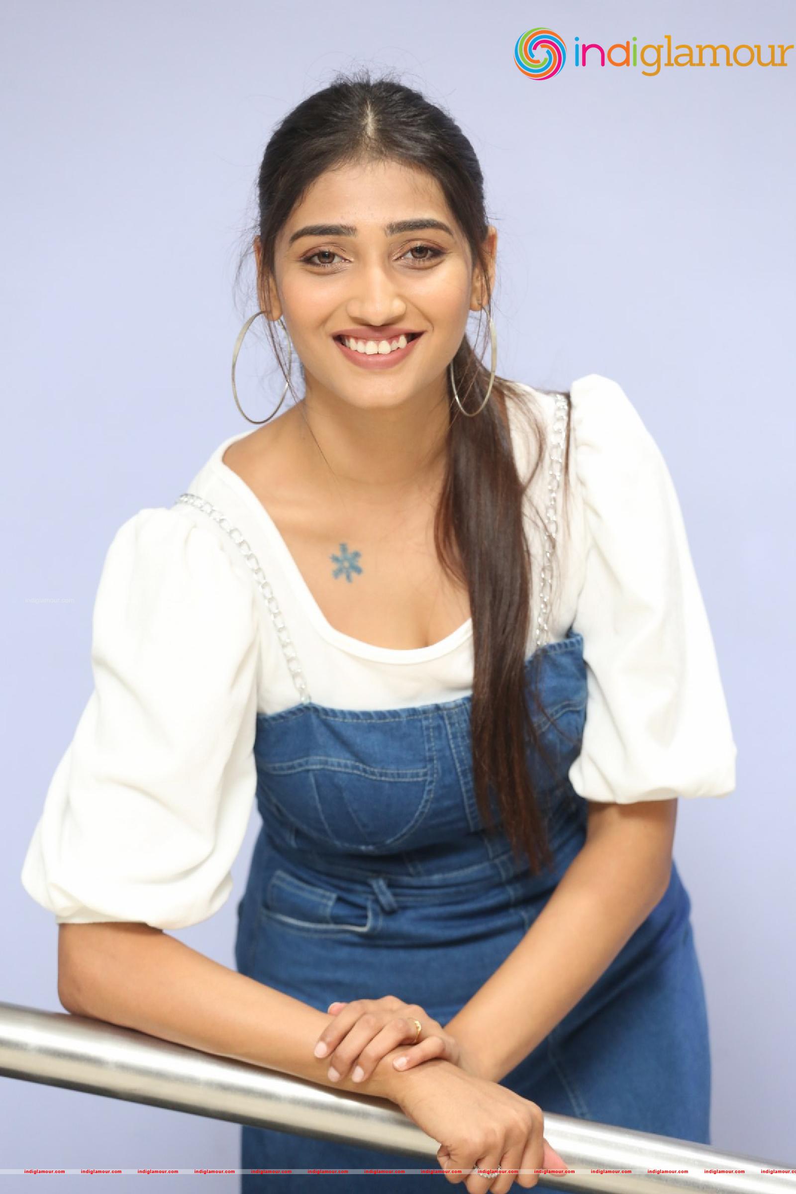 Priya Vadlamani Actress hd photo