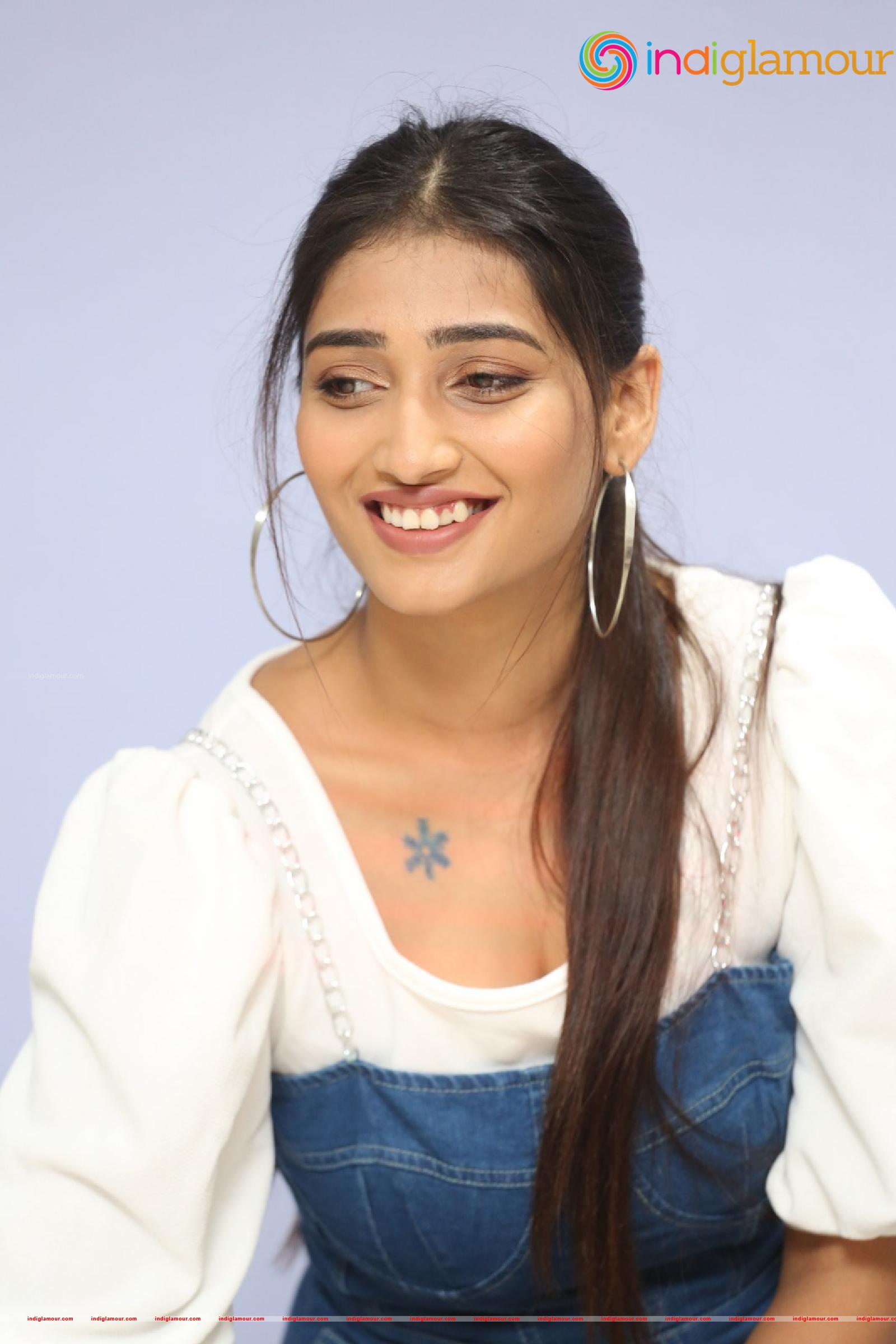 Priya Vadlamani Actress hd photo