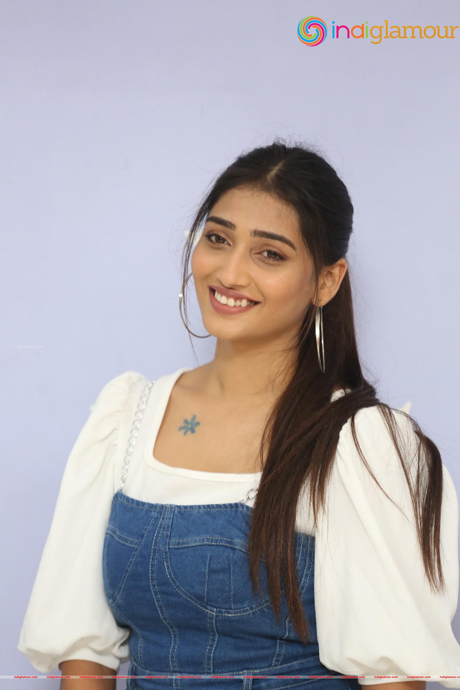 Priya Vadlamani Actress hd photo