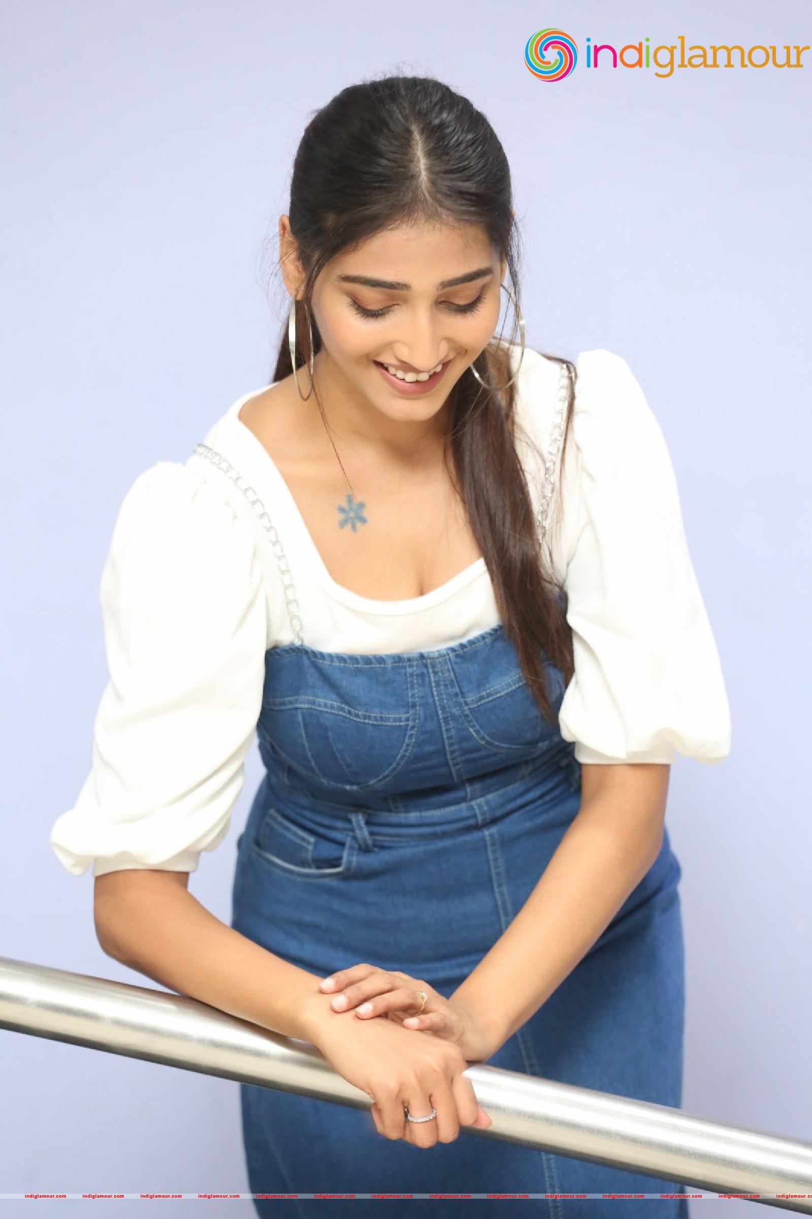 Priya Vadlamani Actress hd photo