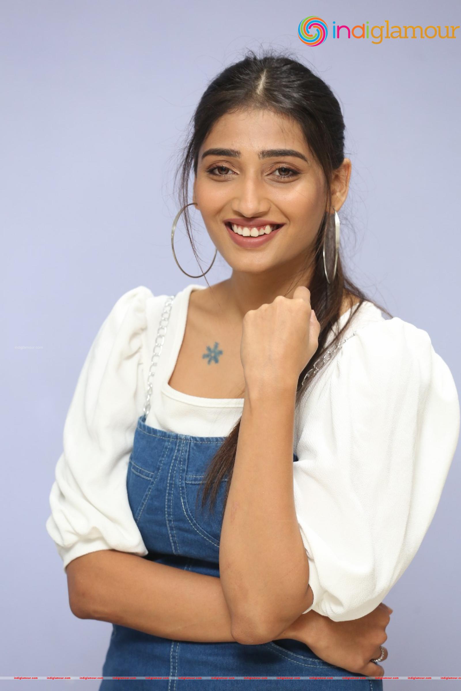 Priya Vadlamani Actress hd photo