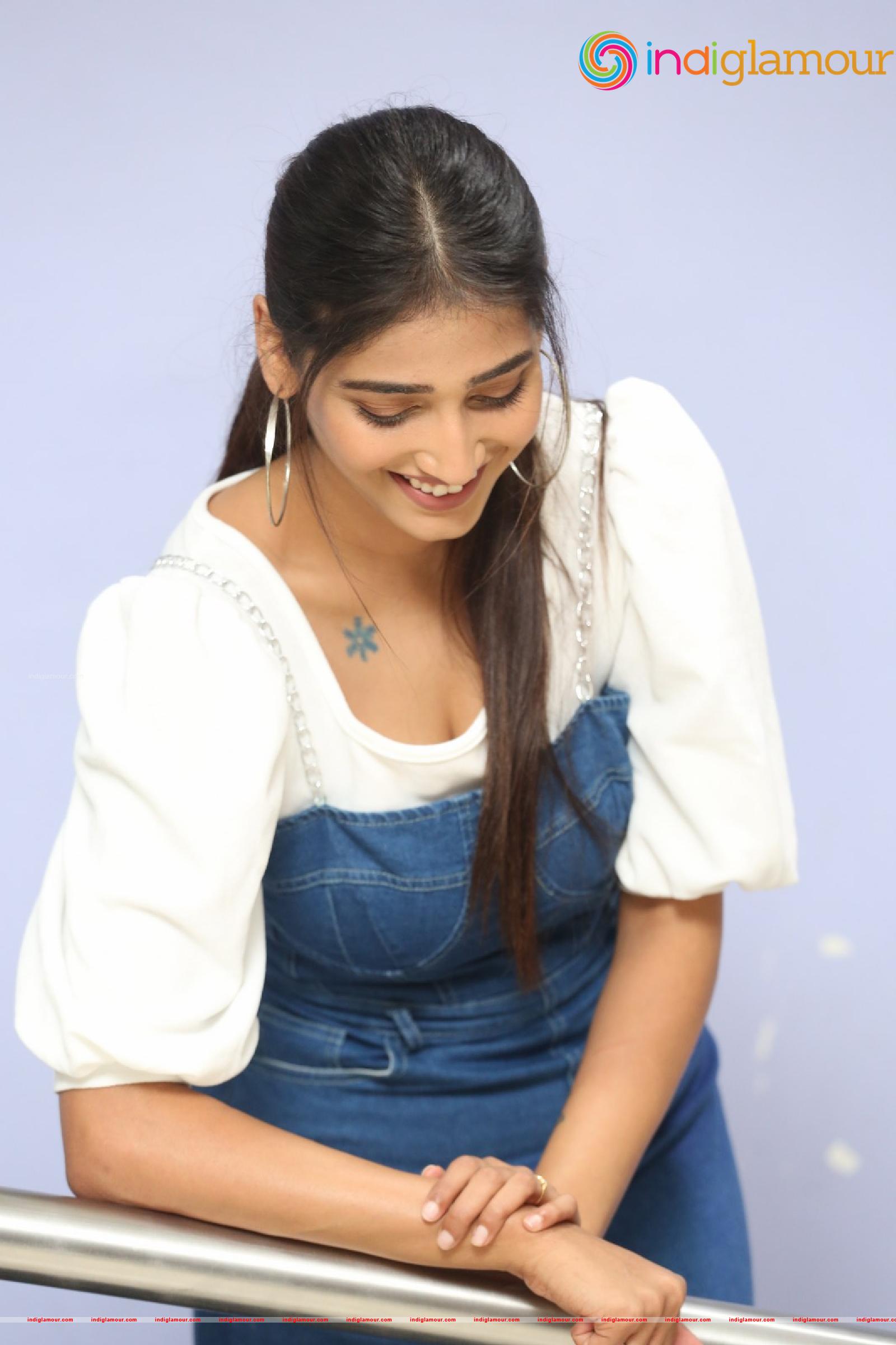 Priya Vadlamani Actress hd photo
