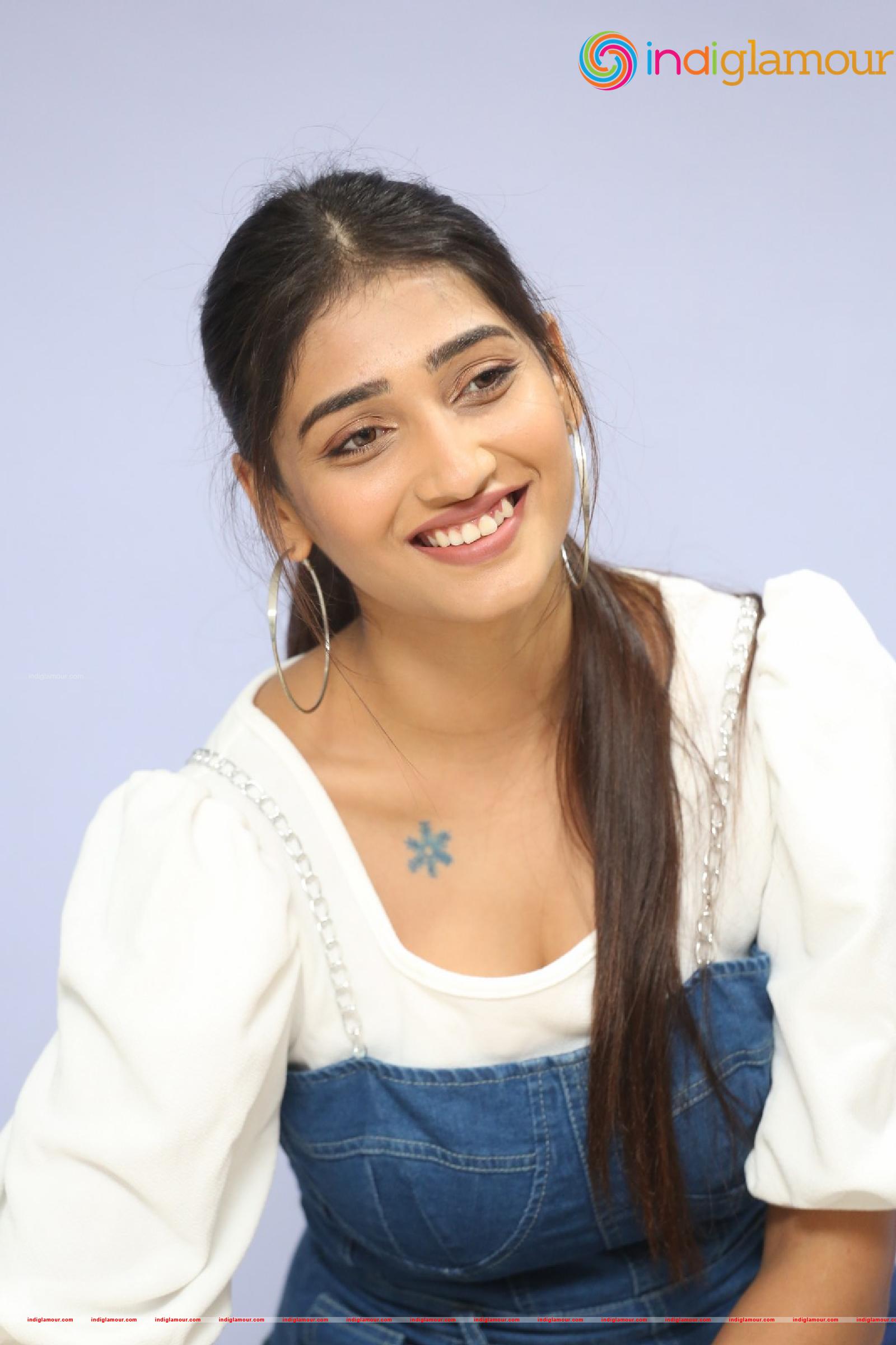 Priya Vadlamani Actress hd photo