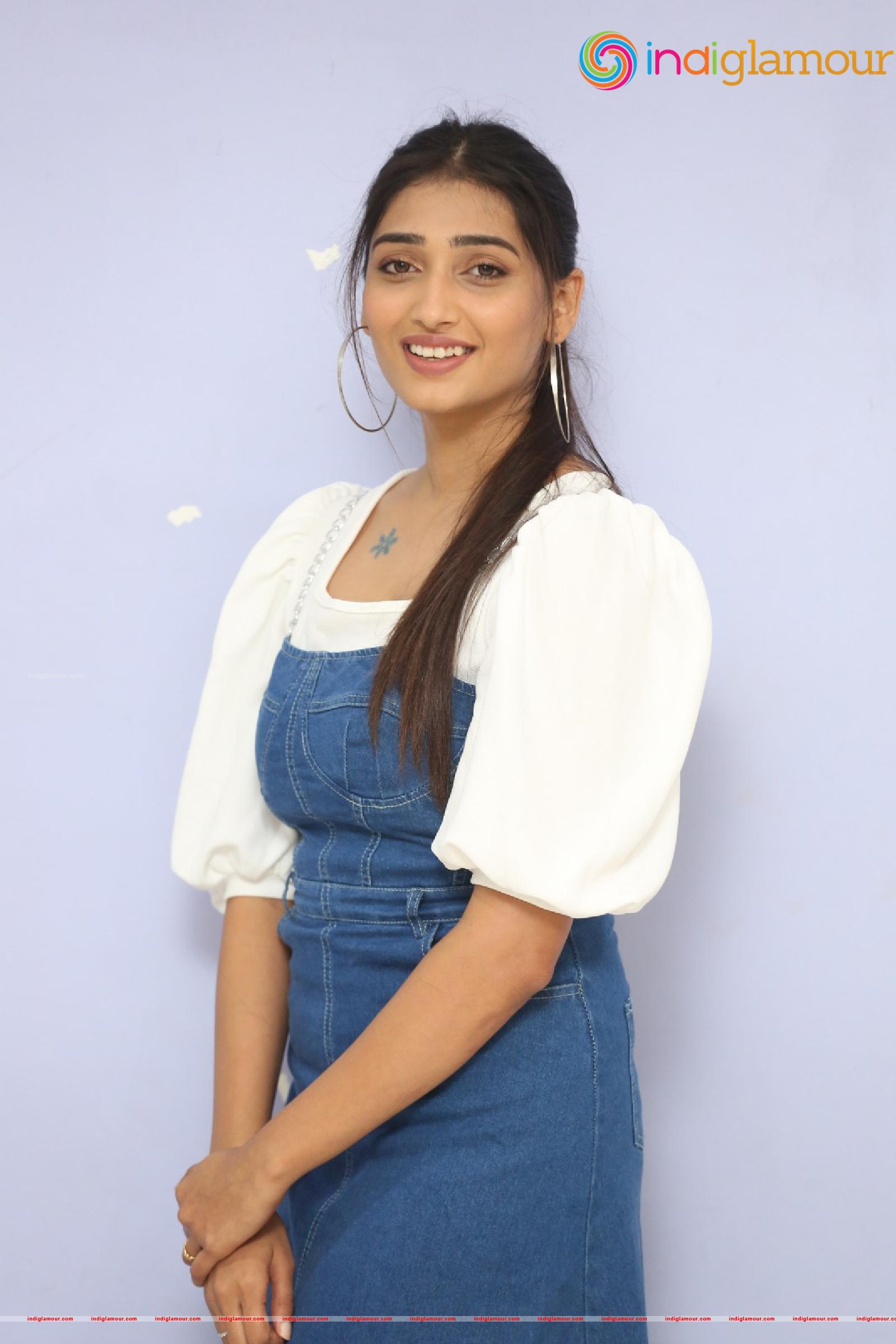 Priya Vadlamani Actress hd photo