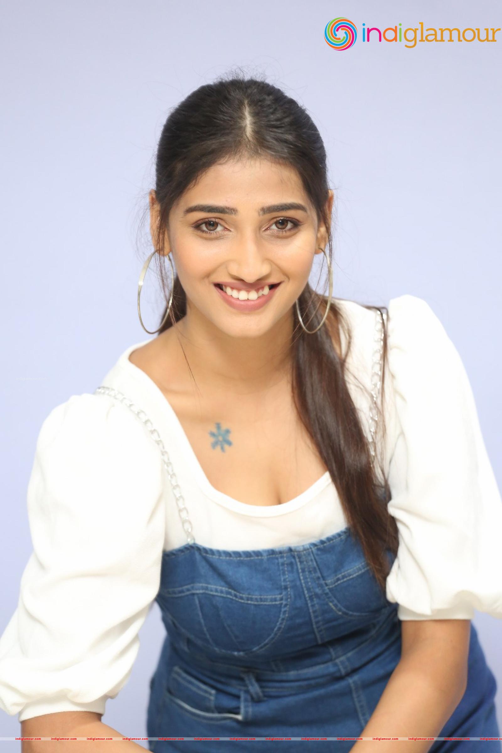 Priya Vadlamani Actress hd photo