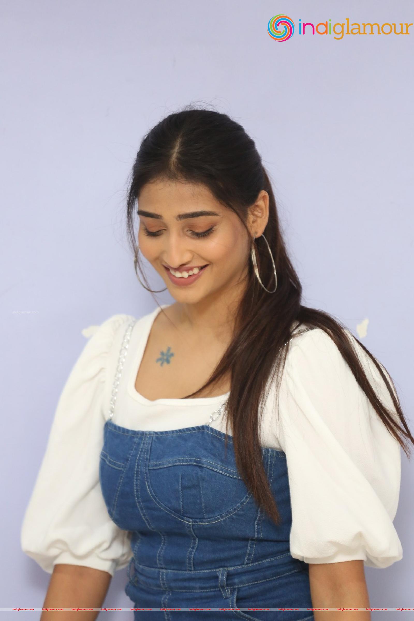 Priya Vadlamani Actress hd photo
