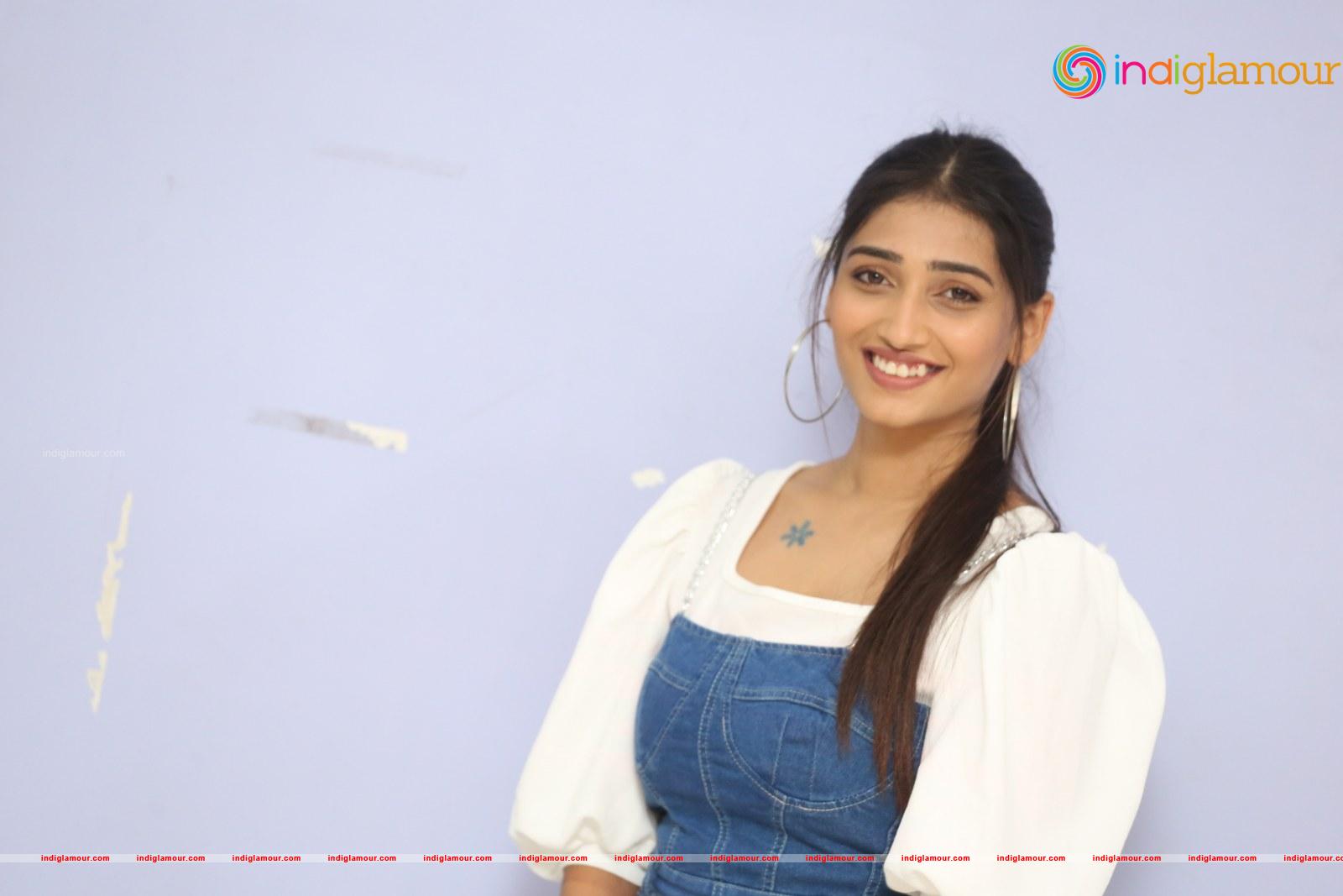 Priya Vadlamani Actress hd photo