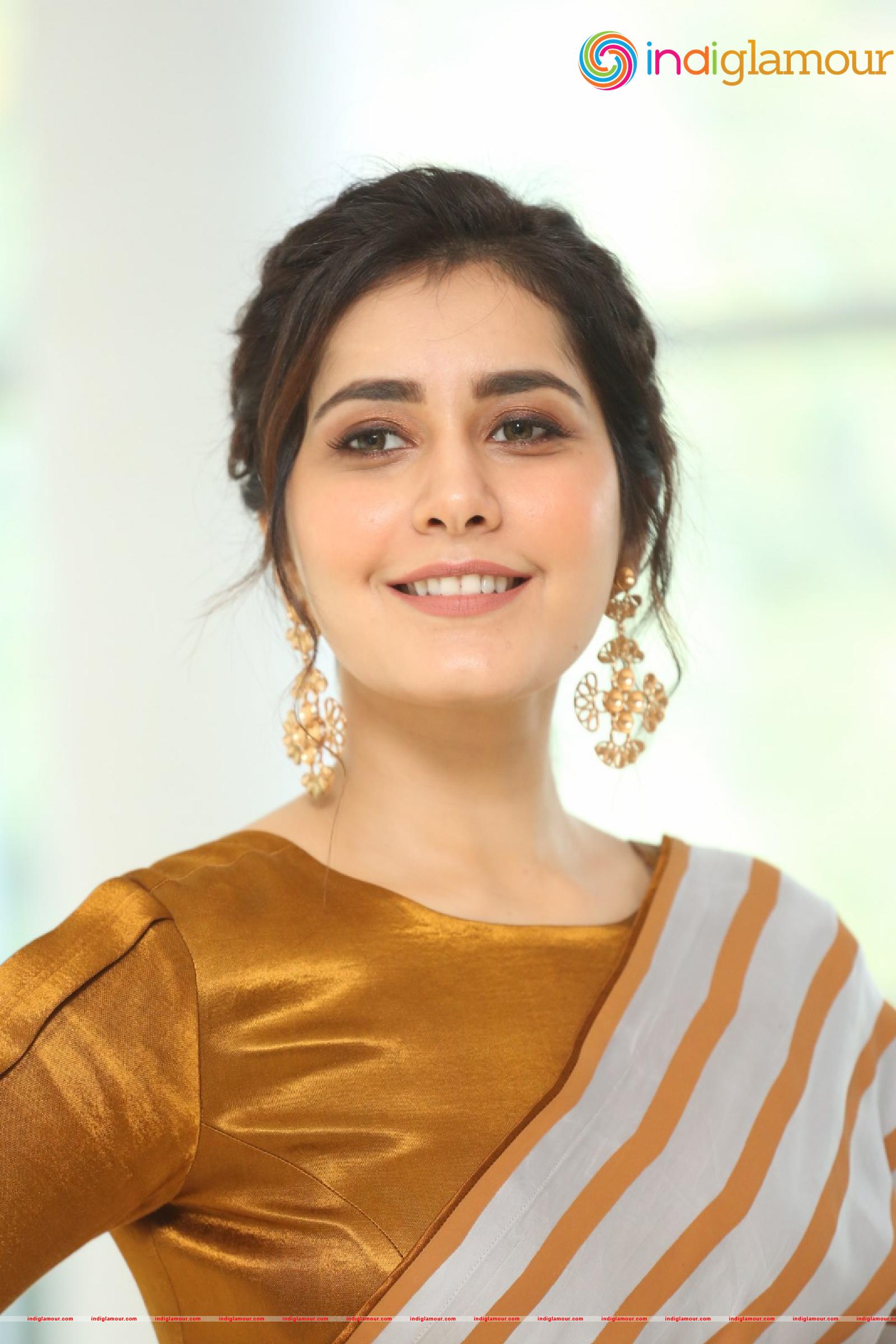 Raashi Khanna Actress hd photo