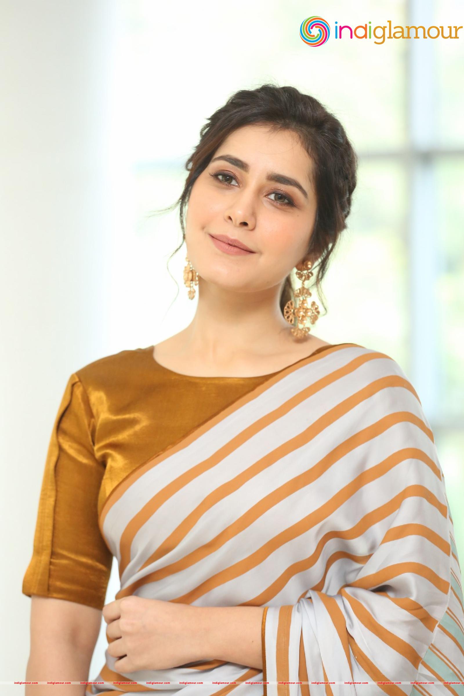Raashi Khanna Actress hd photo