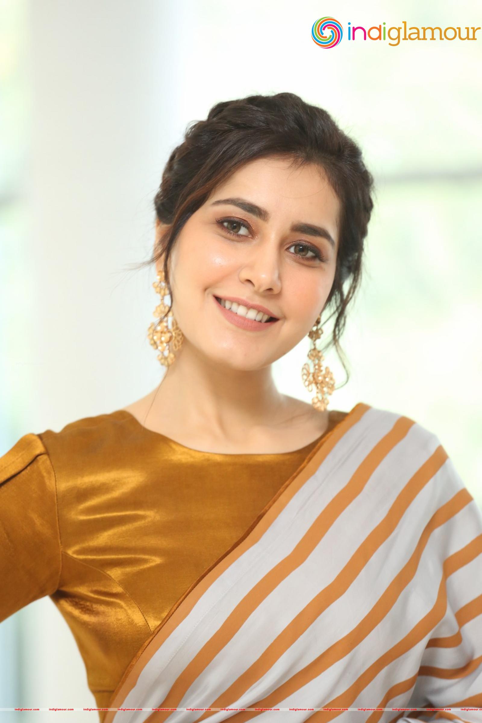 Raashi Khanna Actress hd photo