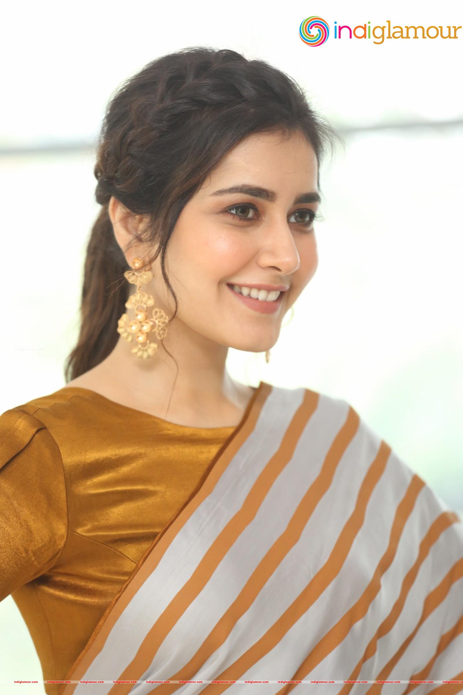 Raashi Khanna Actress hd photo
