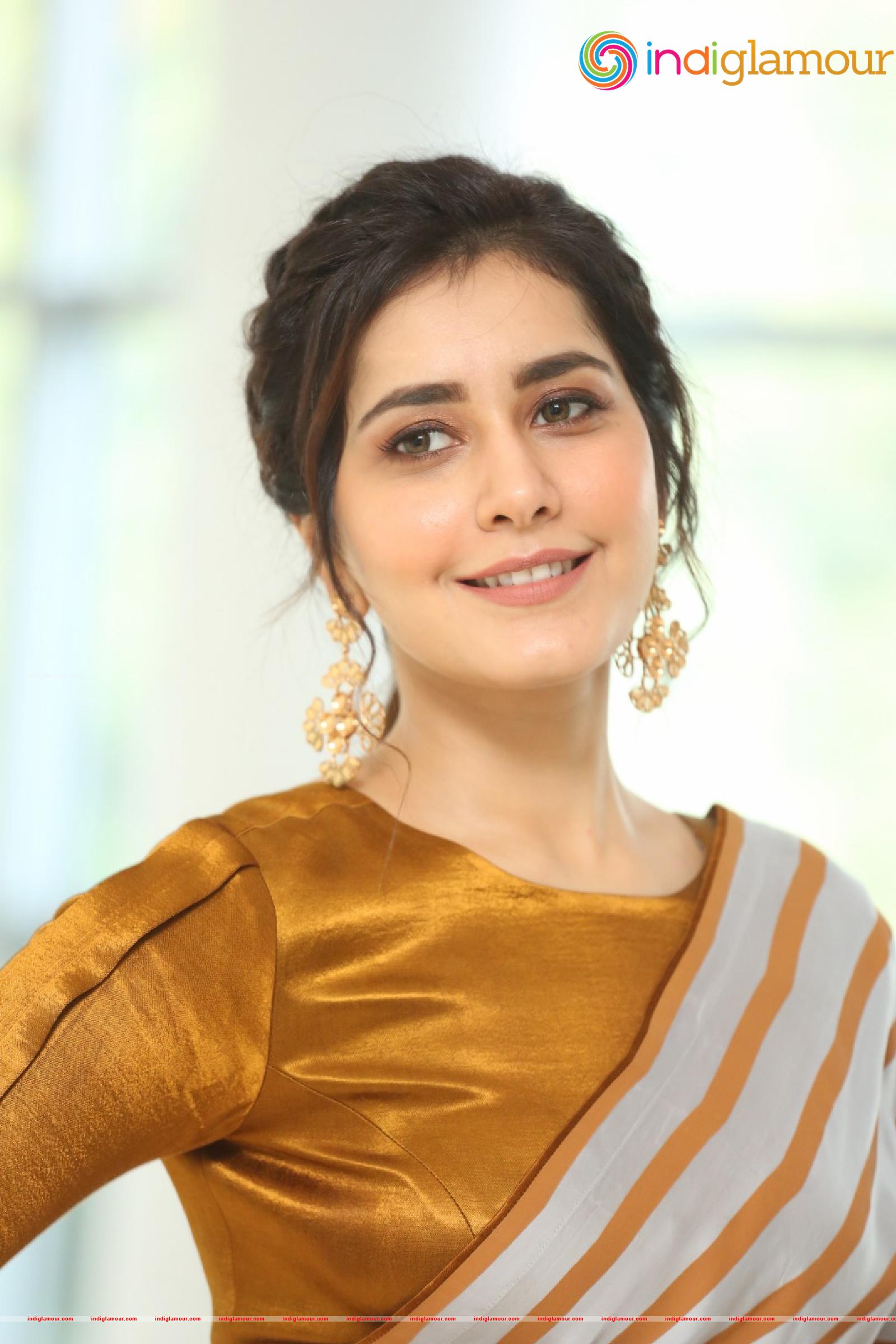 Raashi Khanna Actress hd photo