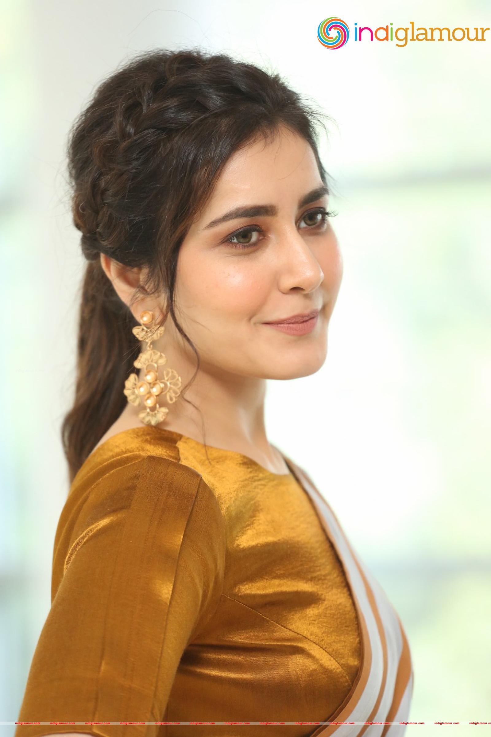 Raashi Khanna Actress hd photo