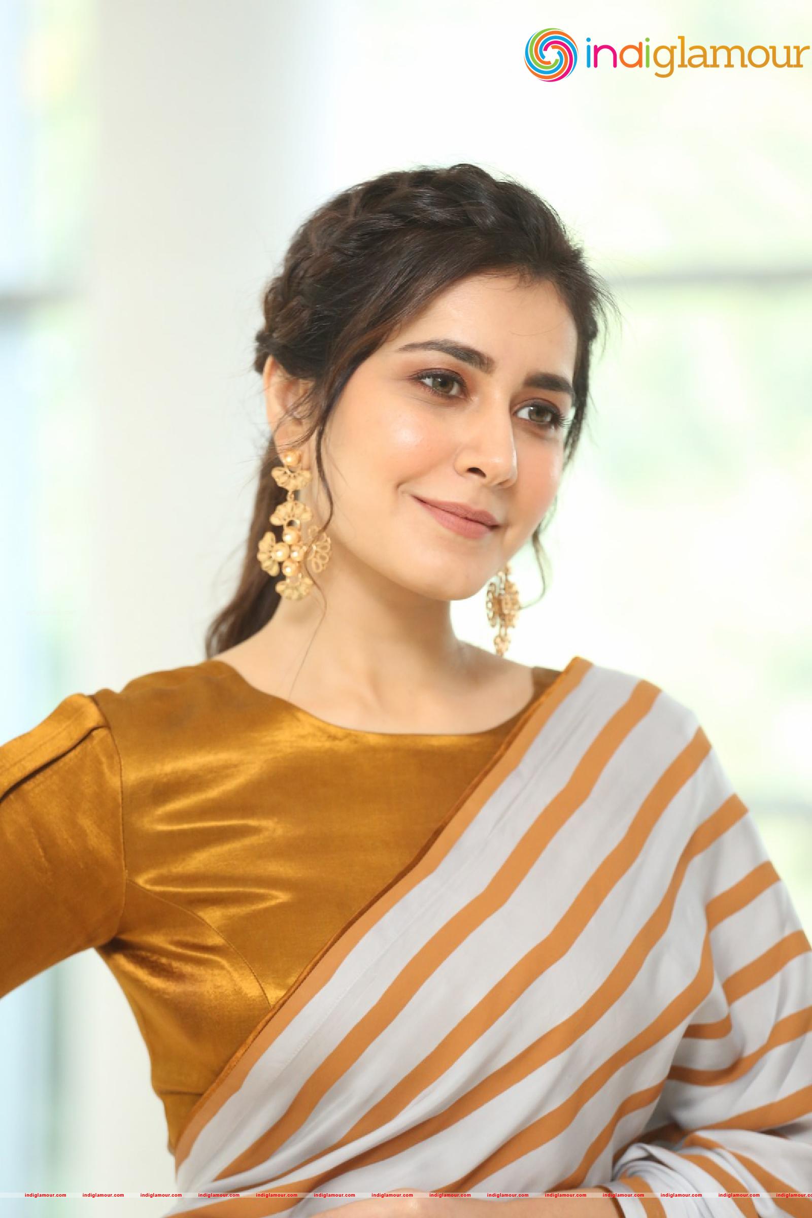 Raashi Khanna Actress hd photo