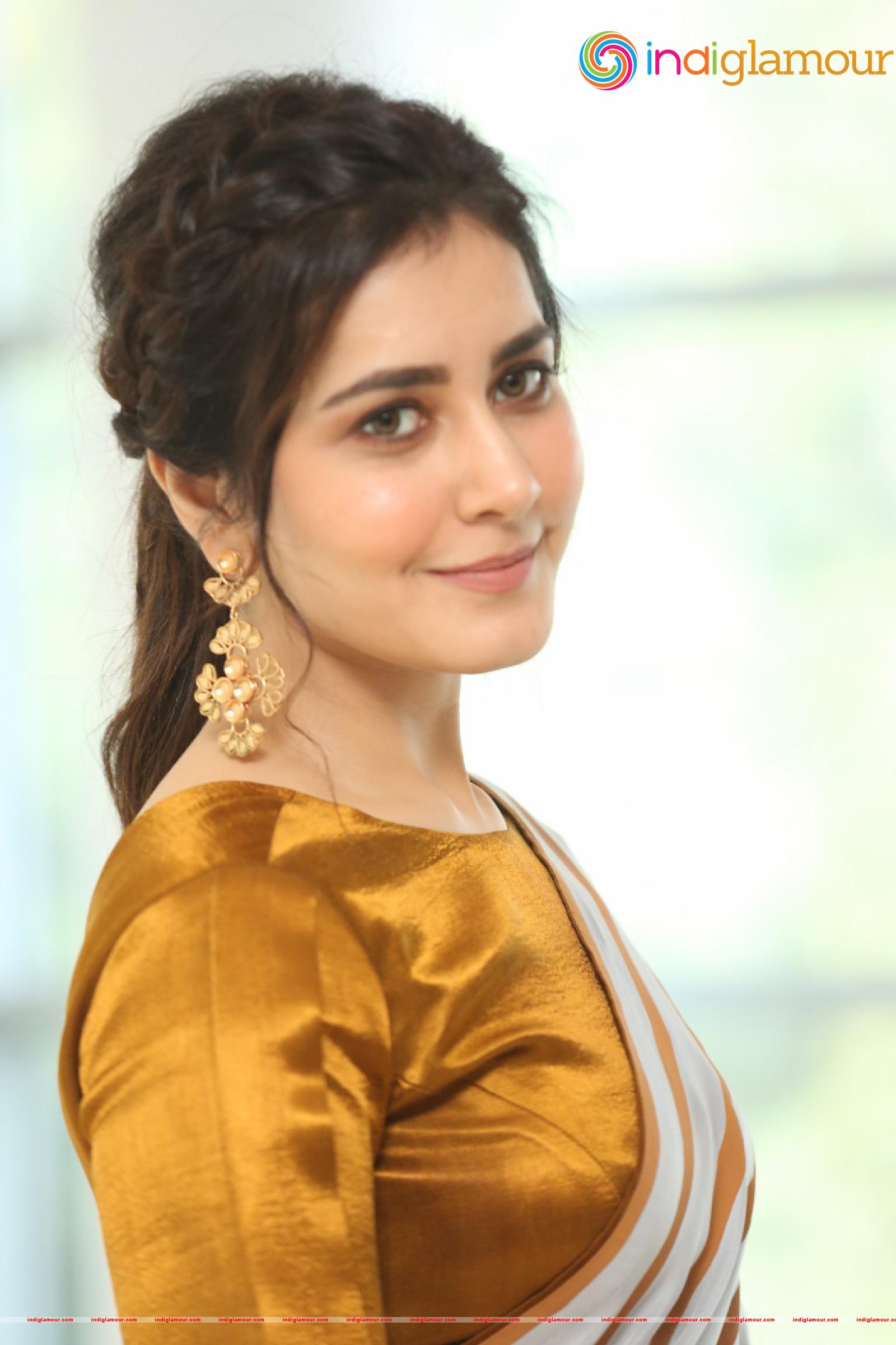 Raashi Khanna Actress hd photo