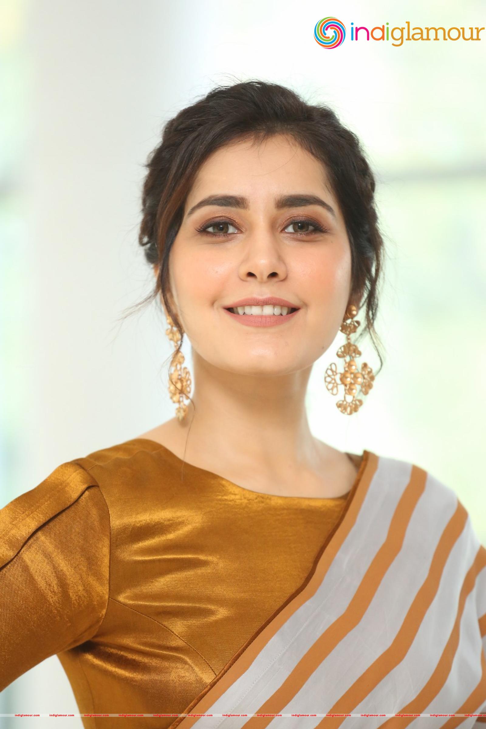Raashi Khanna Actress hd photo