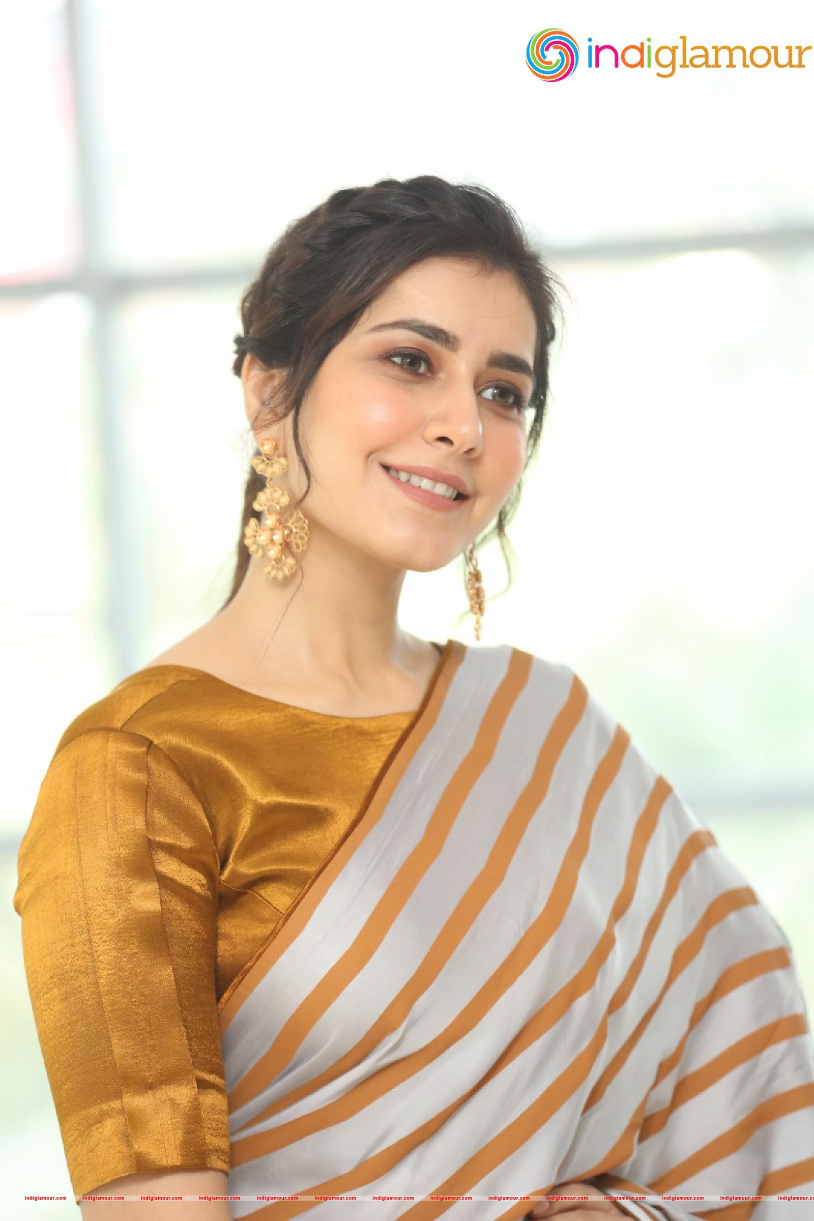 Raashi Khanna Actress hd photo