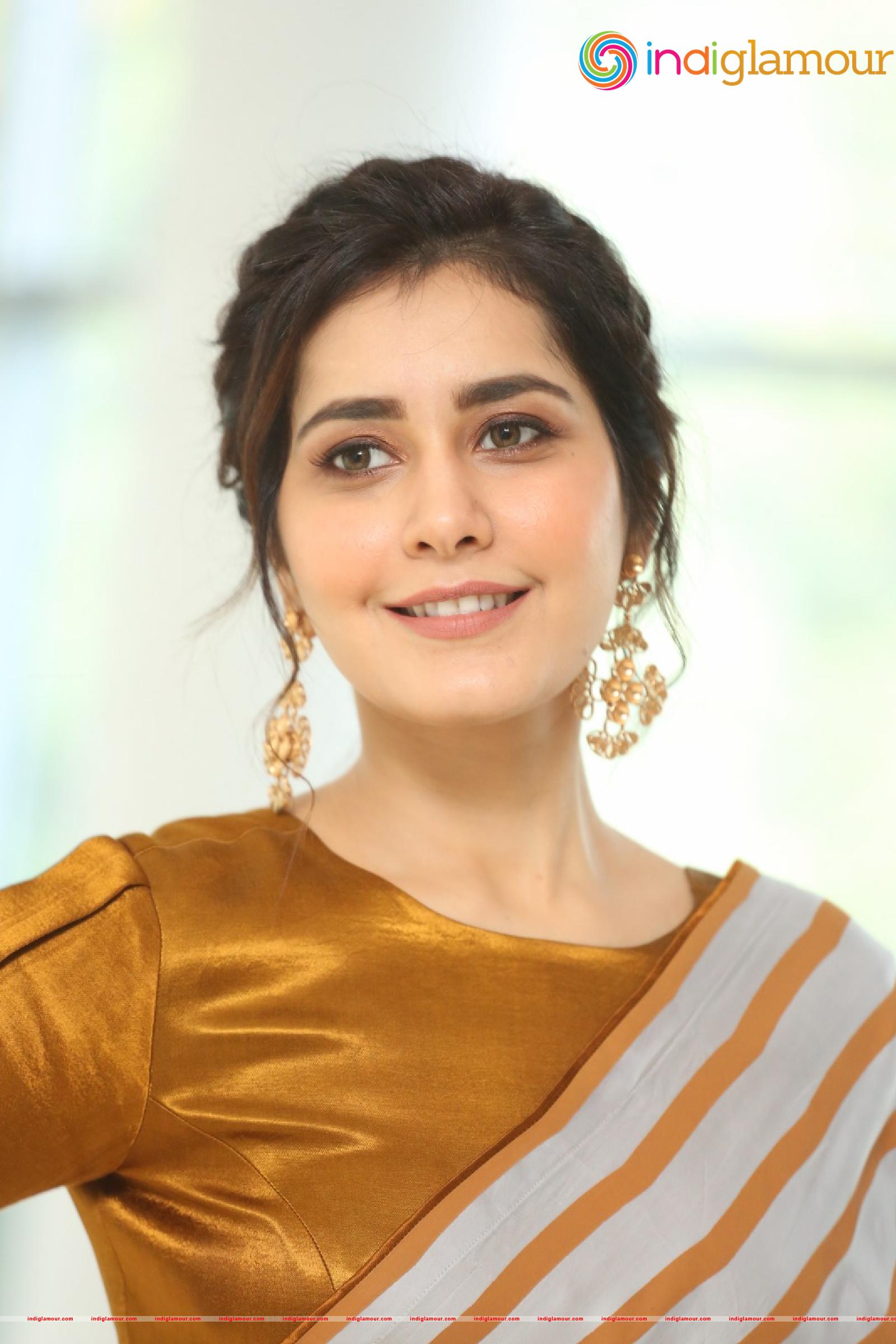 Raashi Khanna Actress hd photo