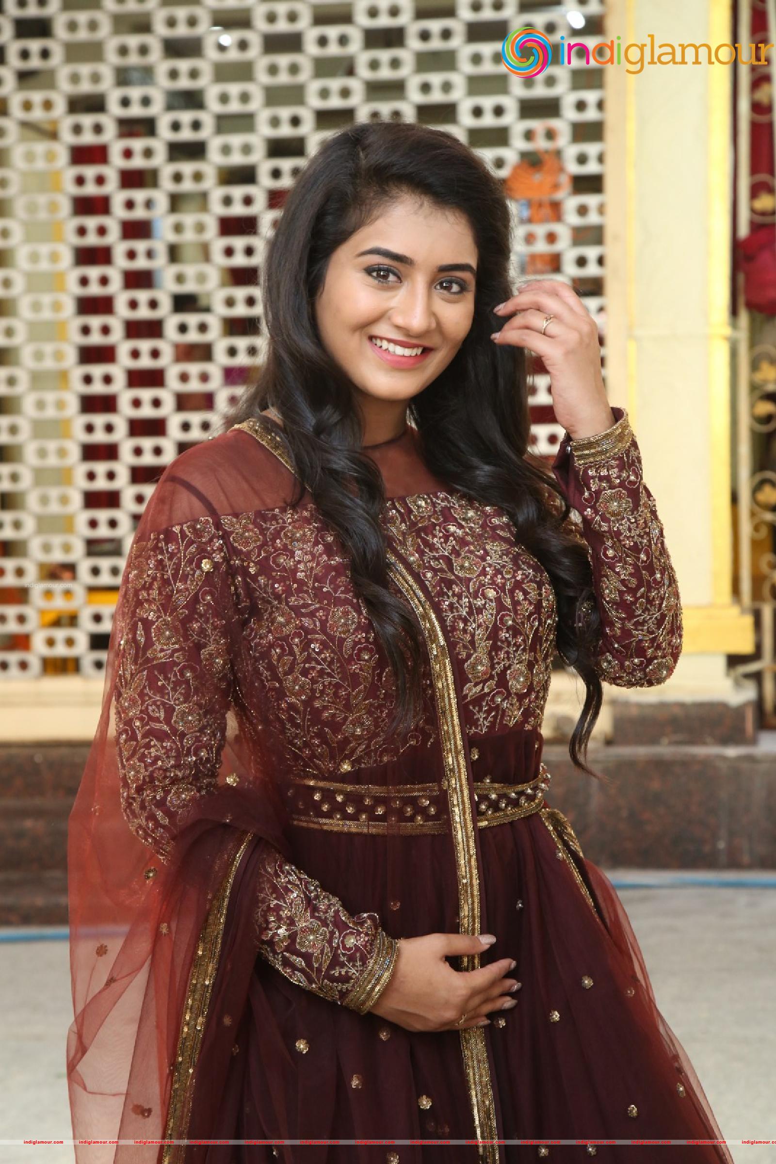 Rashi Singh Actress hd photo