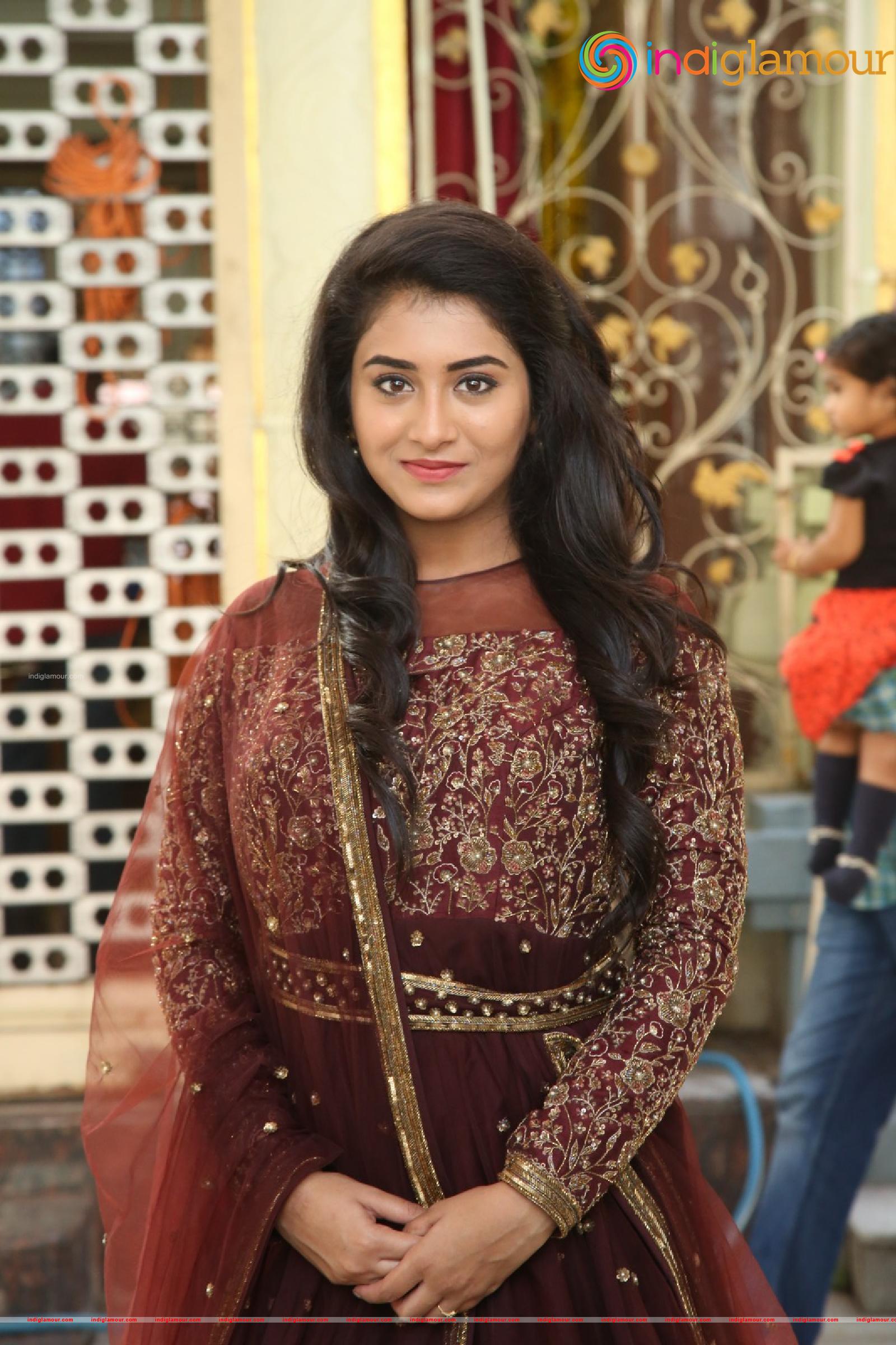 Rashi Singh Actress hd photo