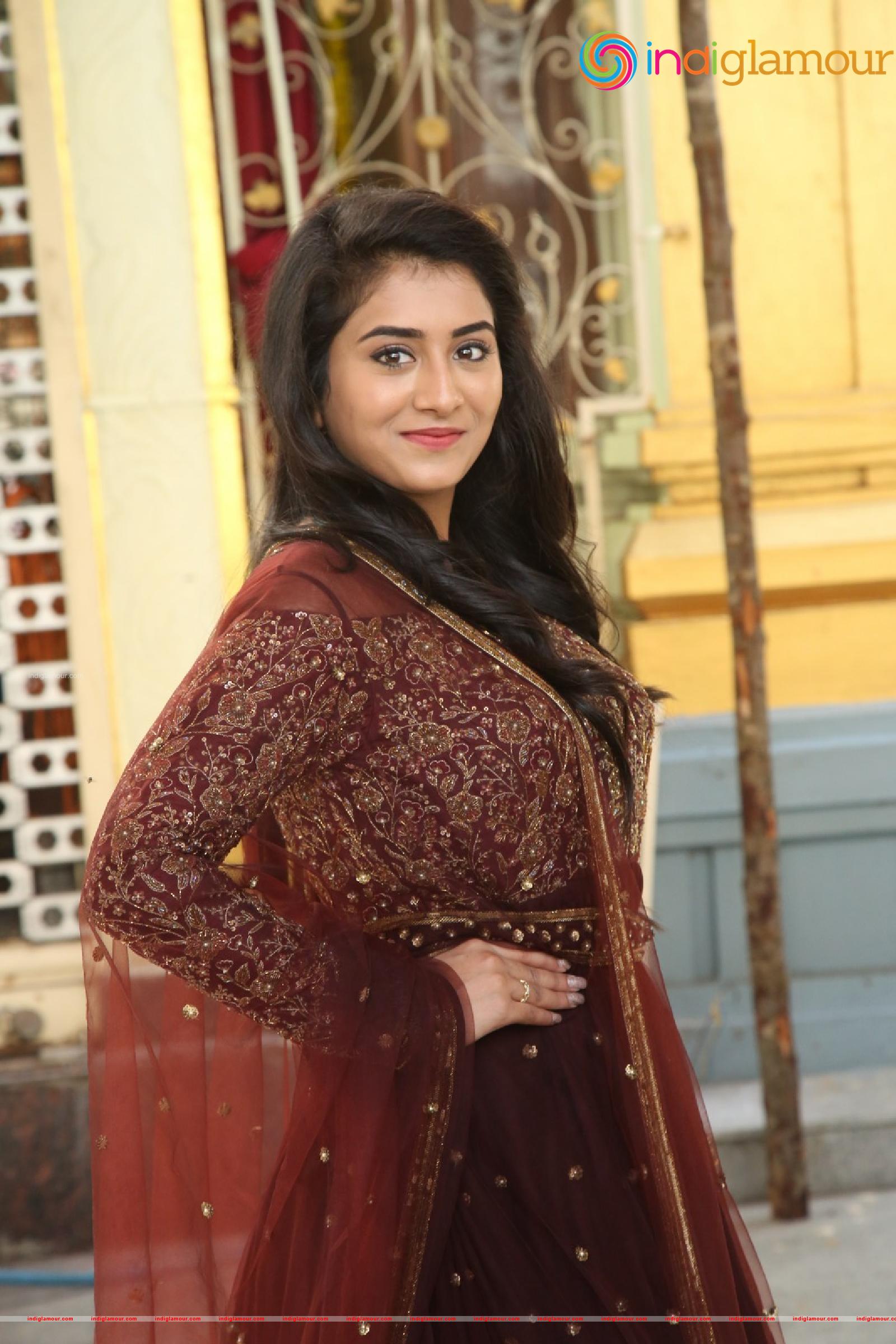 Rashi Singh Actress hd photo