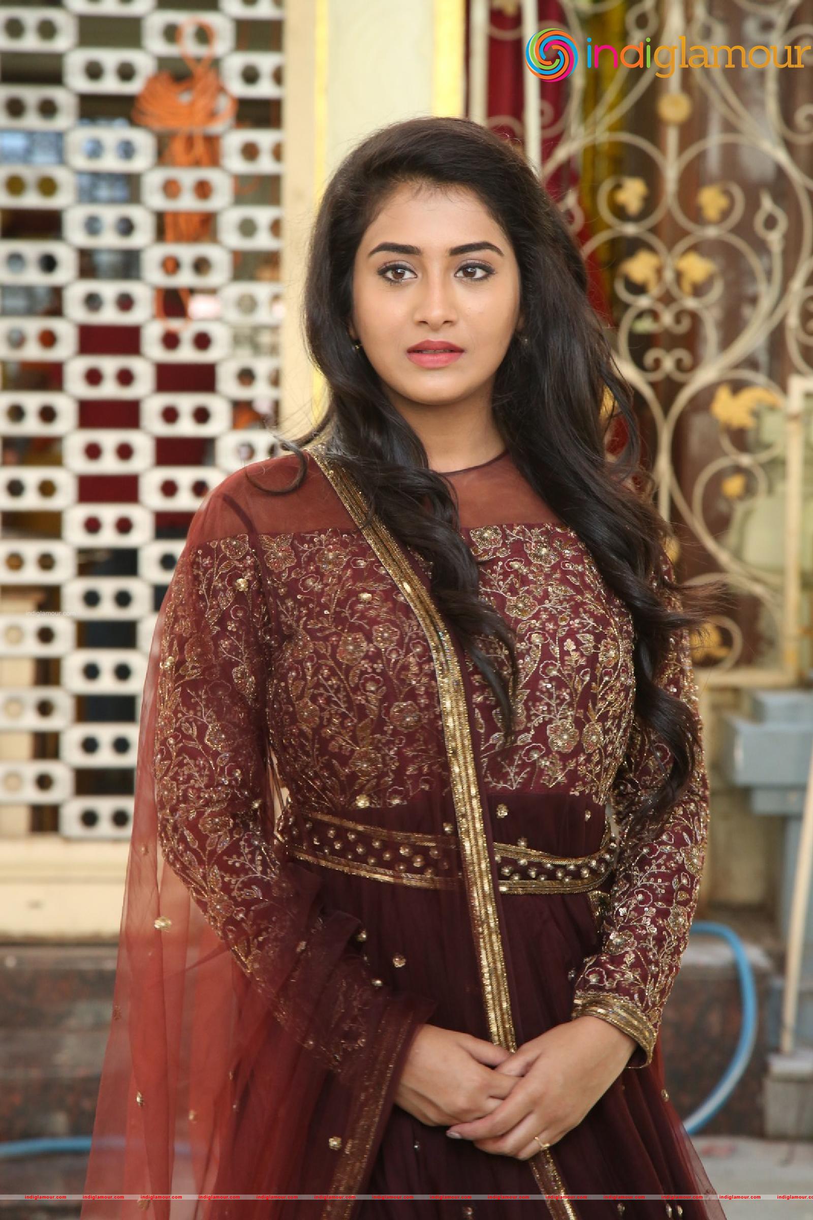 Rashi Singh Actress hd photo