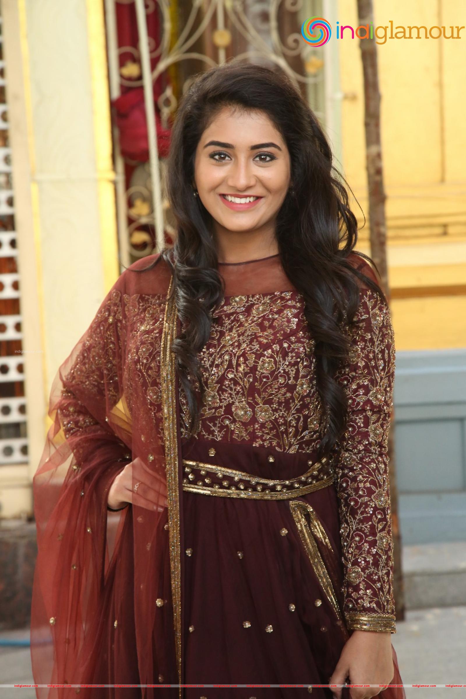 Rashi Singh Actress hd photo