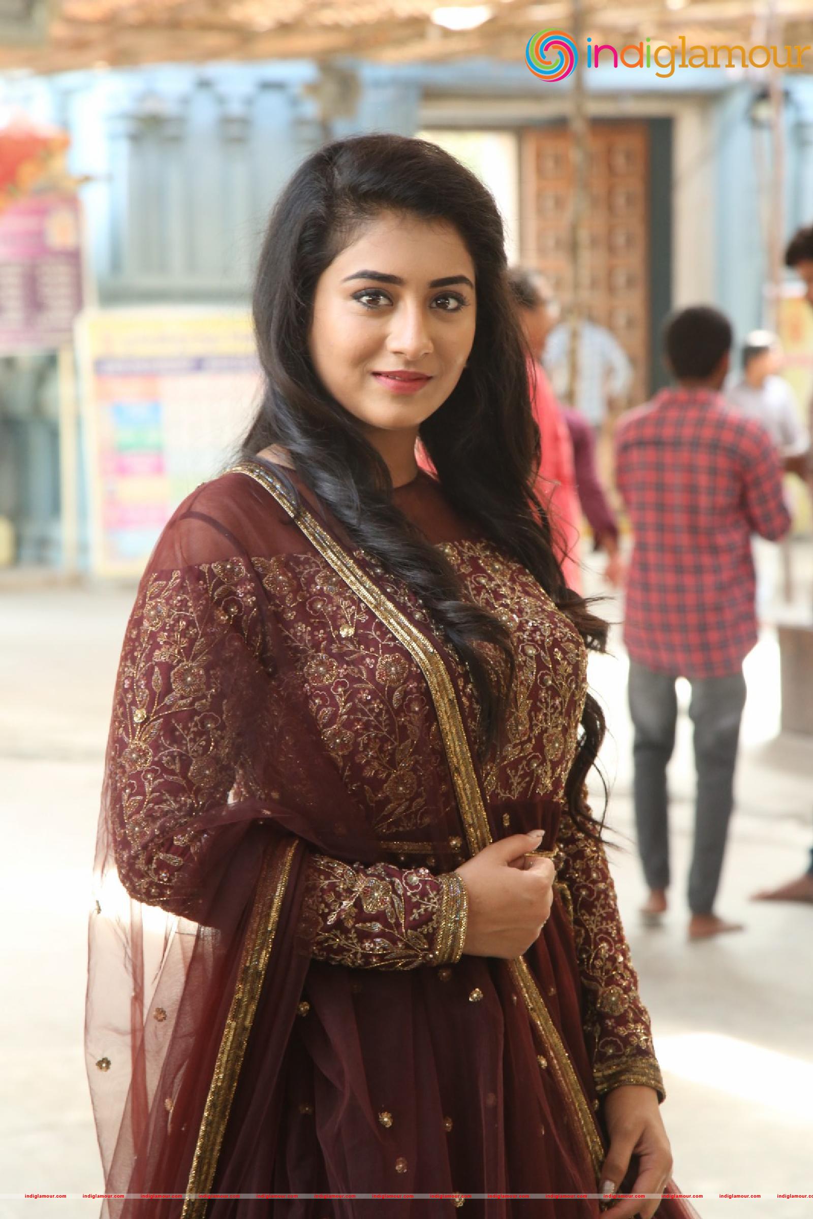 Rashi Singh Actress hd photo