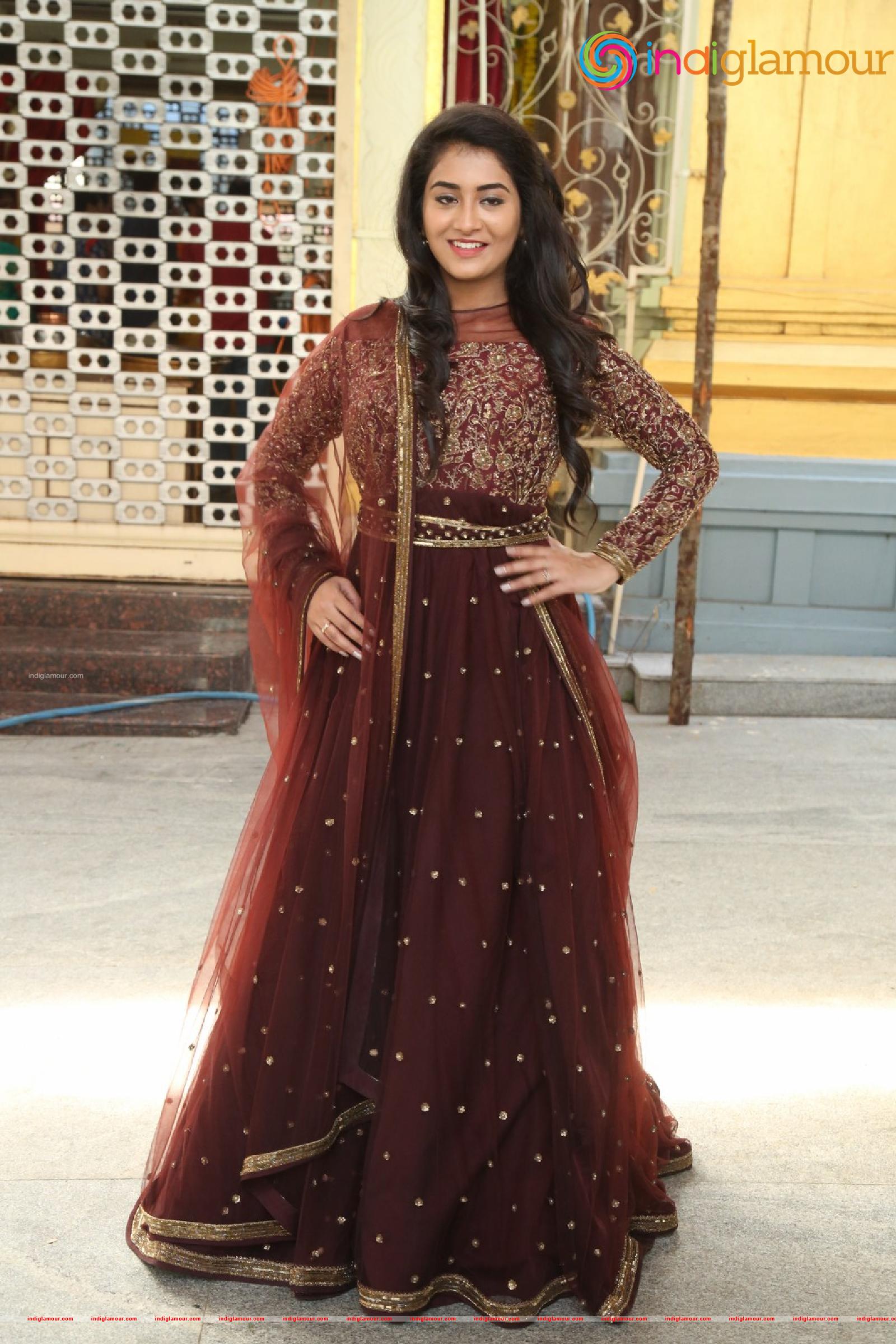 Rashi Singh Actress hd photo